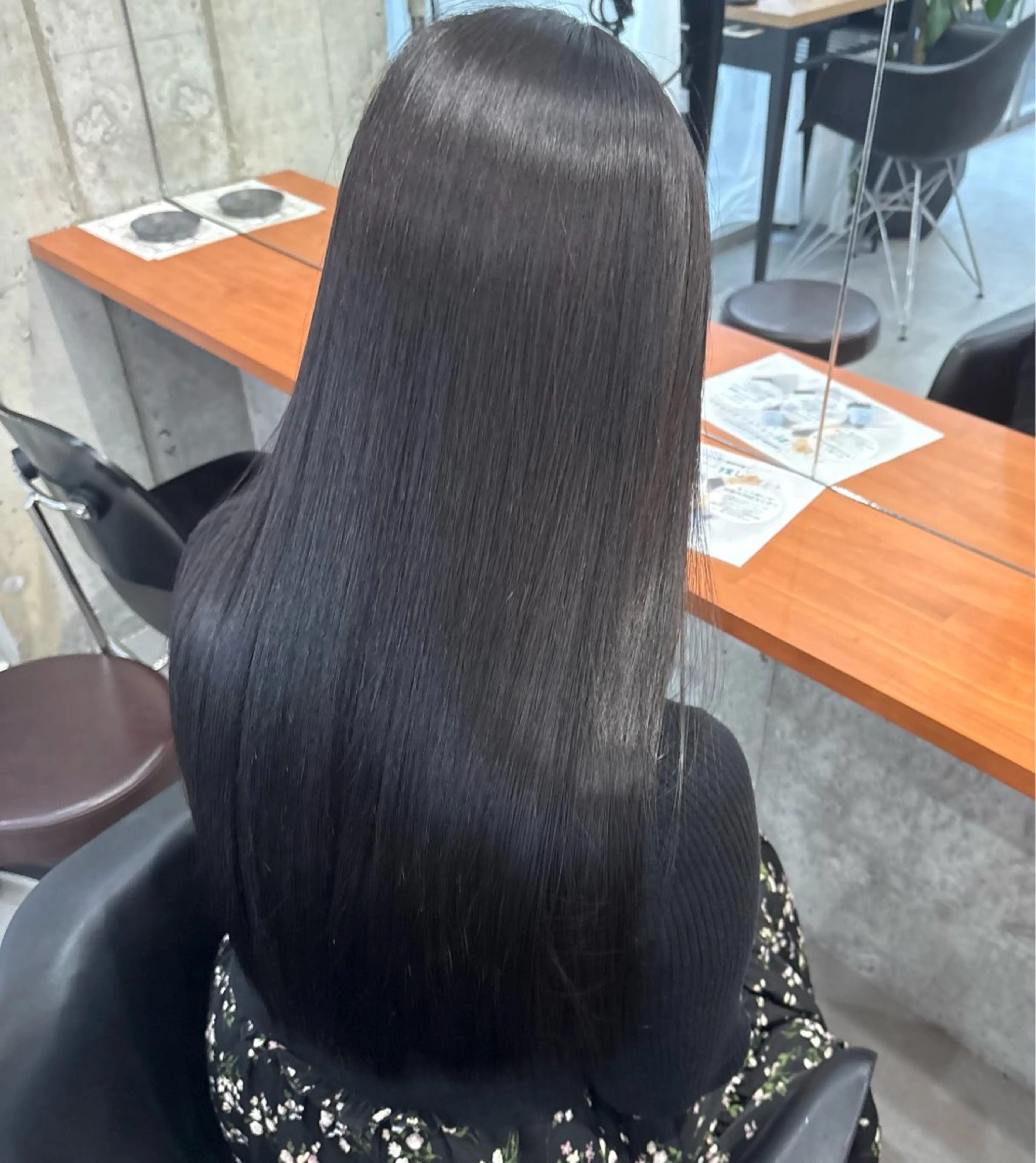 ロング ヘアカラー 髪質改善／縮毛矯正 関根青葉のヘアスタイル