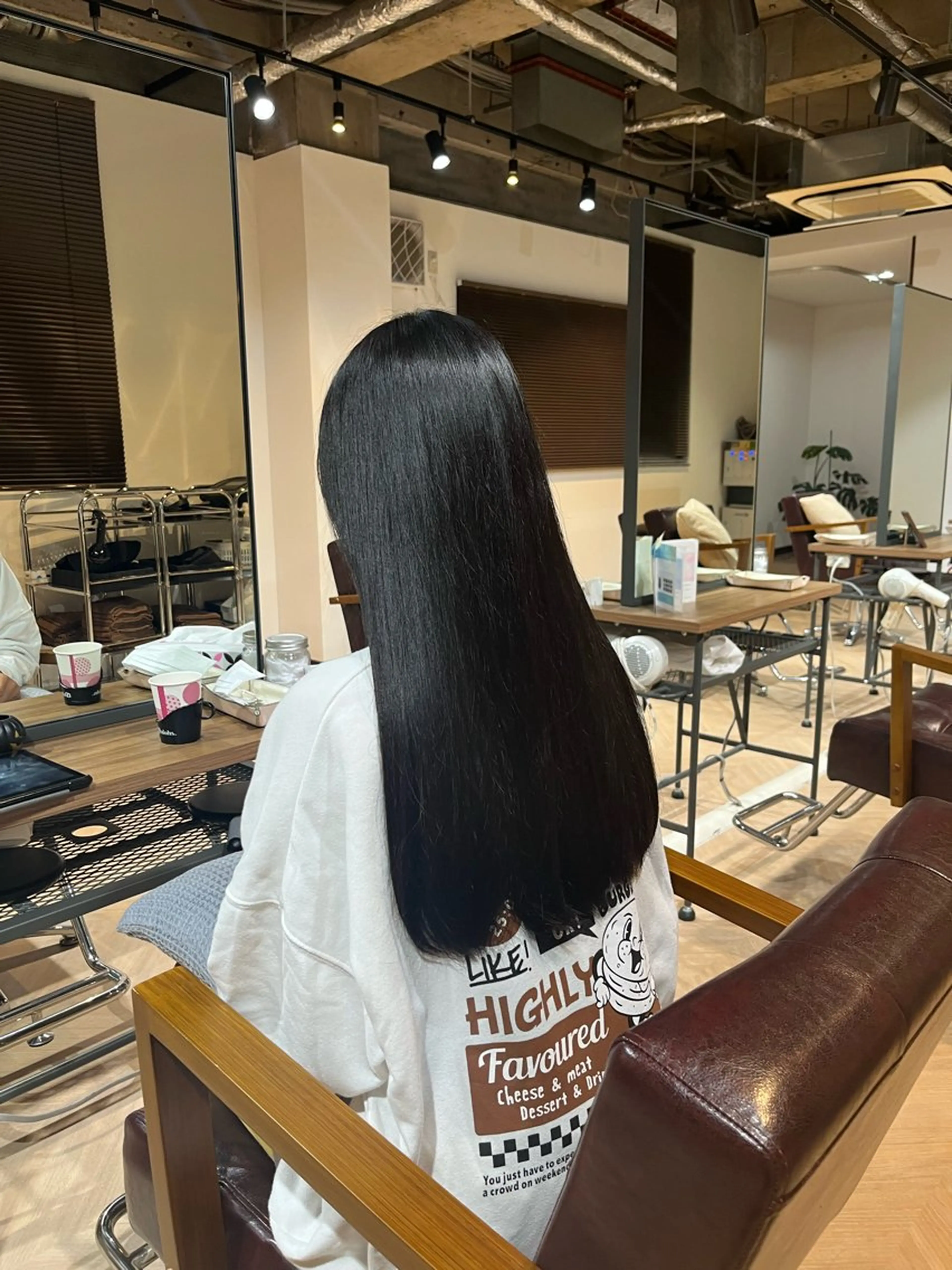 ロング 奥野 涼香のヘアスタイル