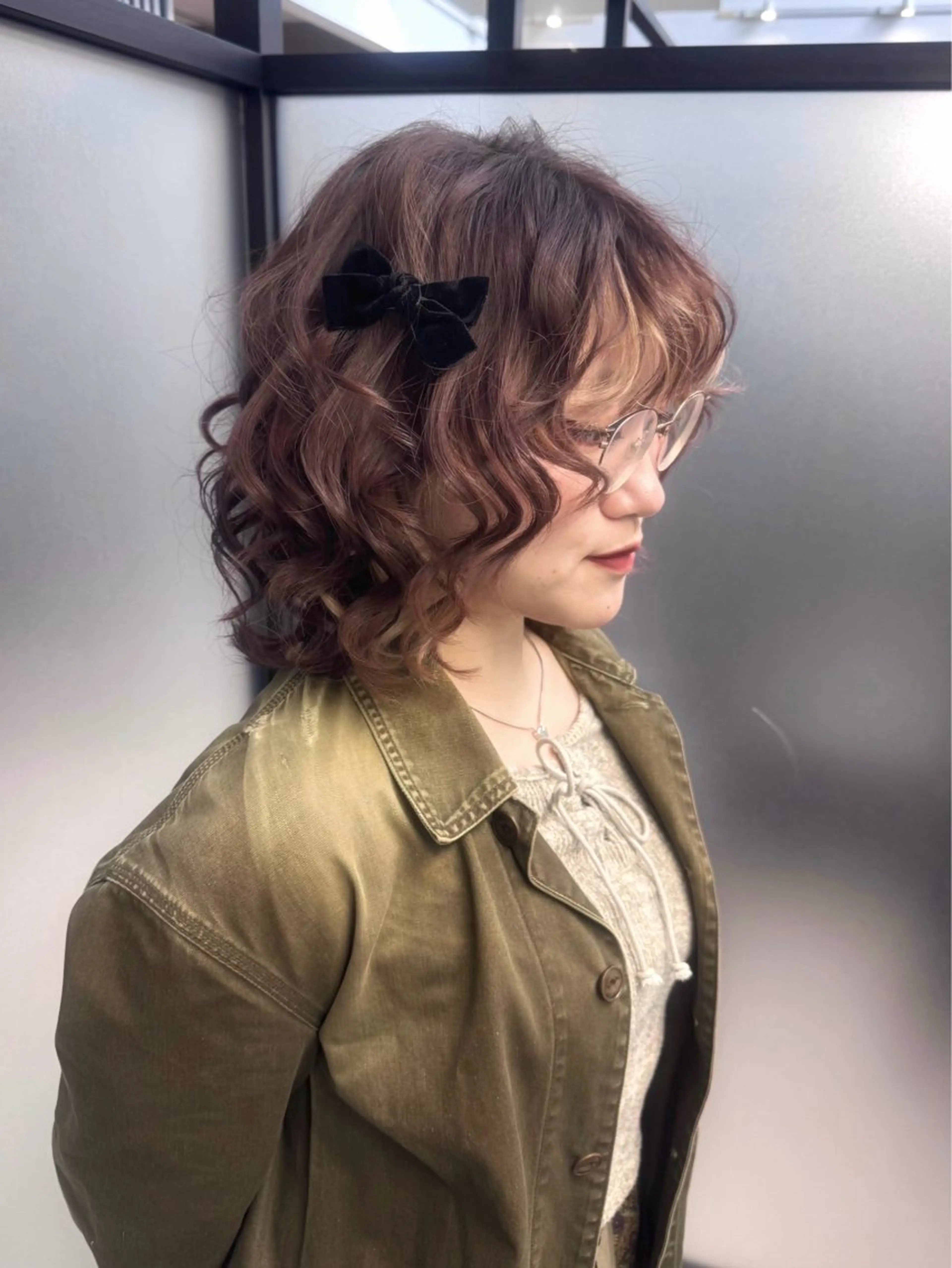 ミディアム カラー カット ヘアカラー トリートメント MIMI🌻໋᳝݊ 個性派カラー⑅ ⸝꙳のヘアスタイル