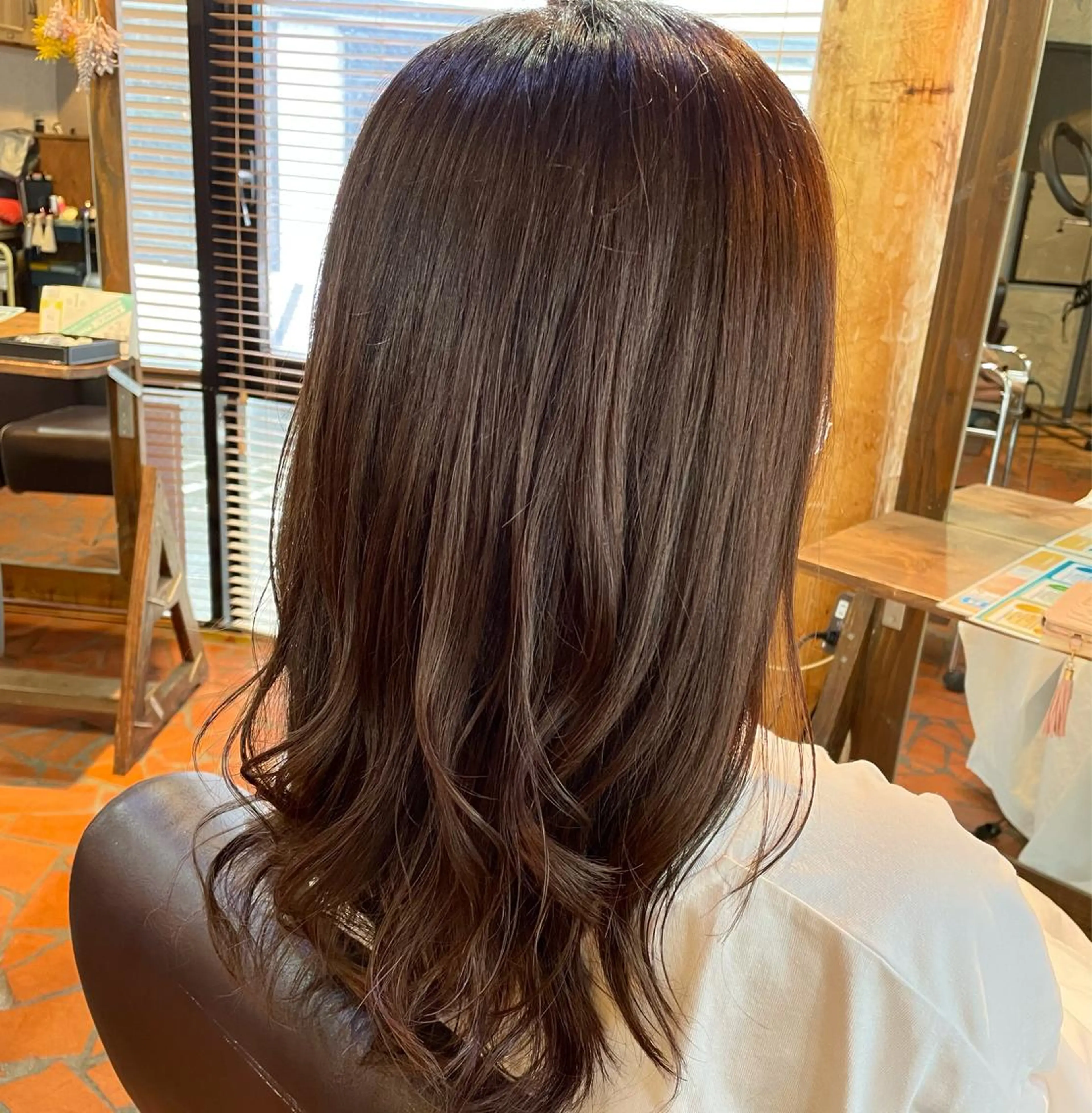 セミロング カラー ベージュカラー ブラウンカラー ブラウンベージュ メンズパーマ🌀/ 中村郁未のヘアスタイル