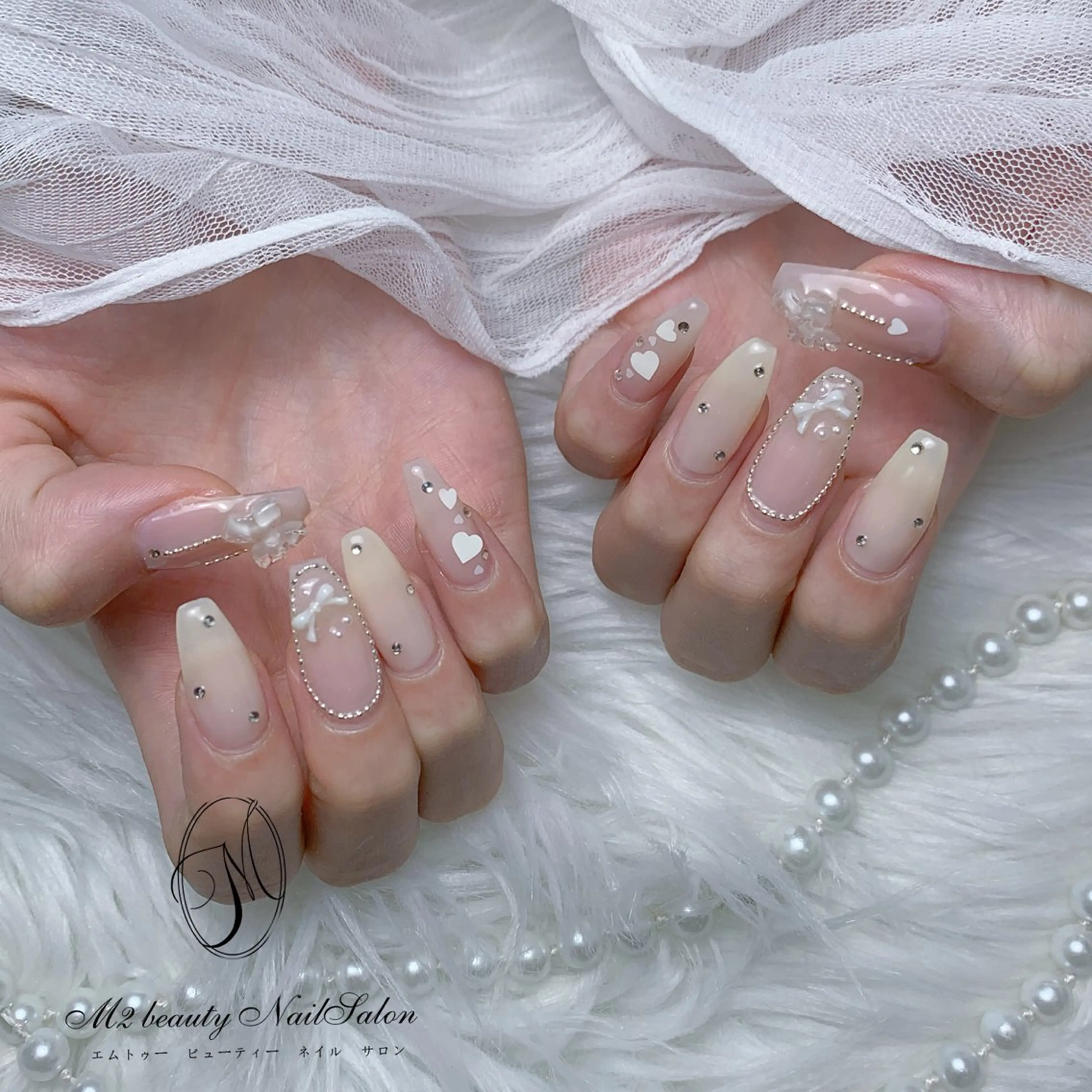 ネイル アートネイル フラッシュネイル フレンチネイル ガラスフレンチ グラデーション ハンドネイル M2 BEAUTY アユミのネイルデザイン