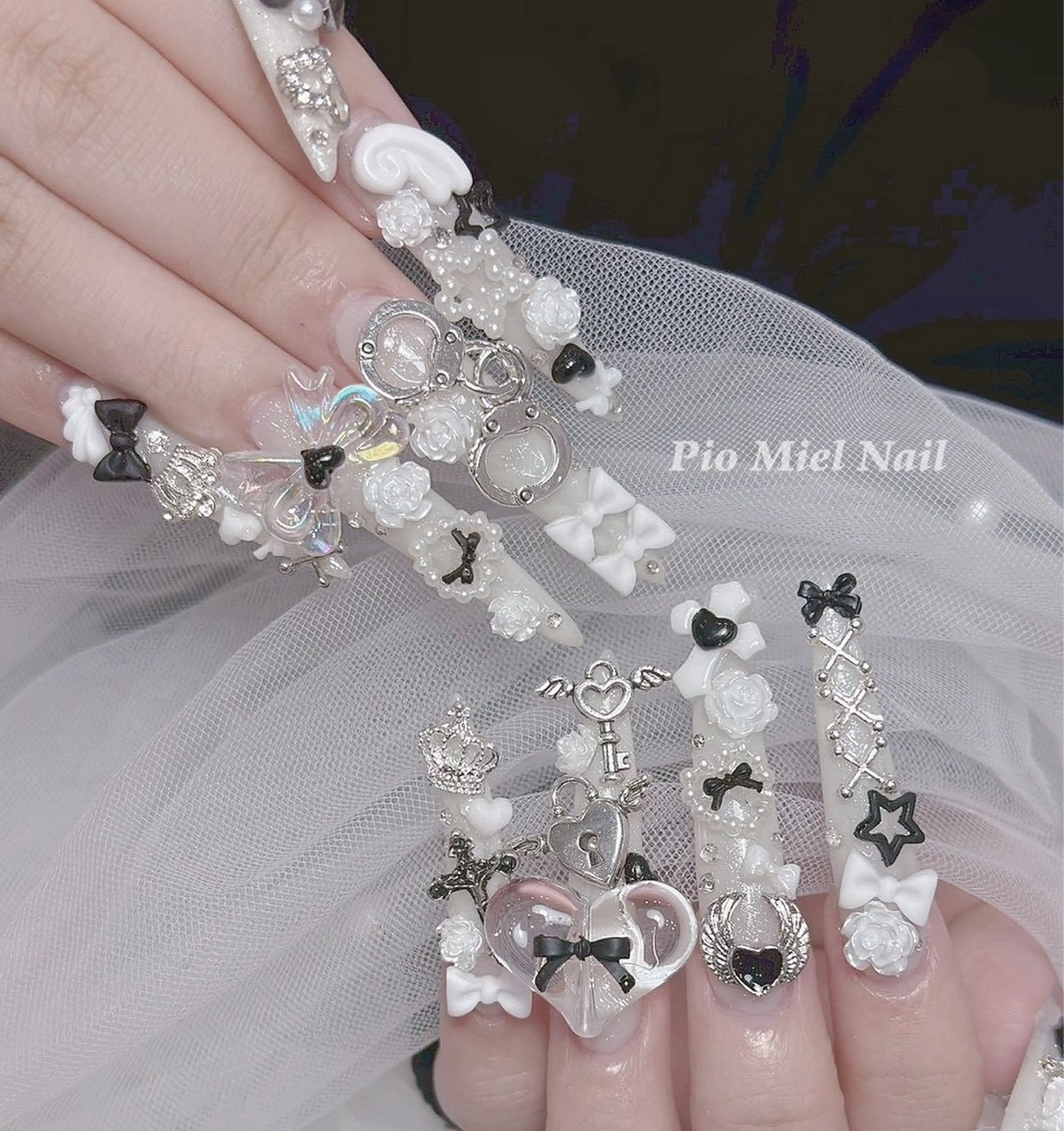 ネイル ハンドネイル HANA 長さだしのネイルデザイン