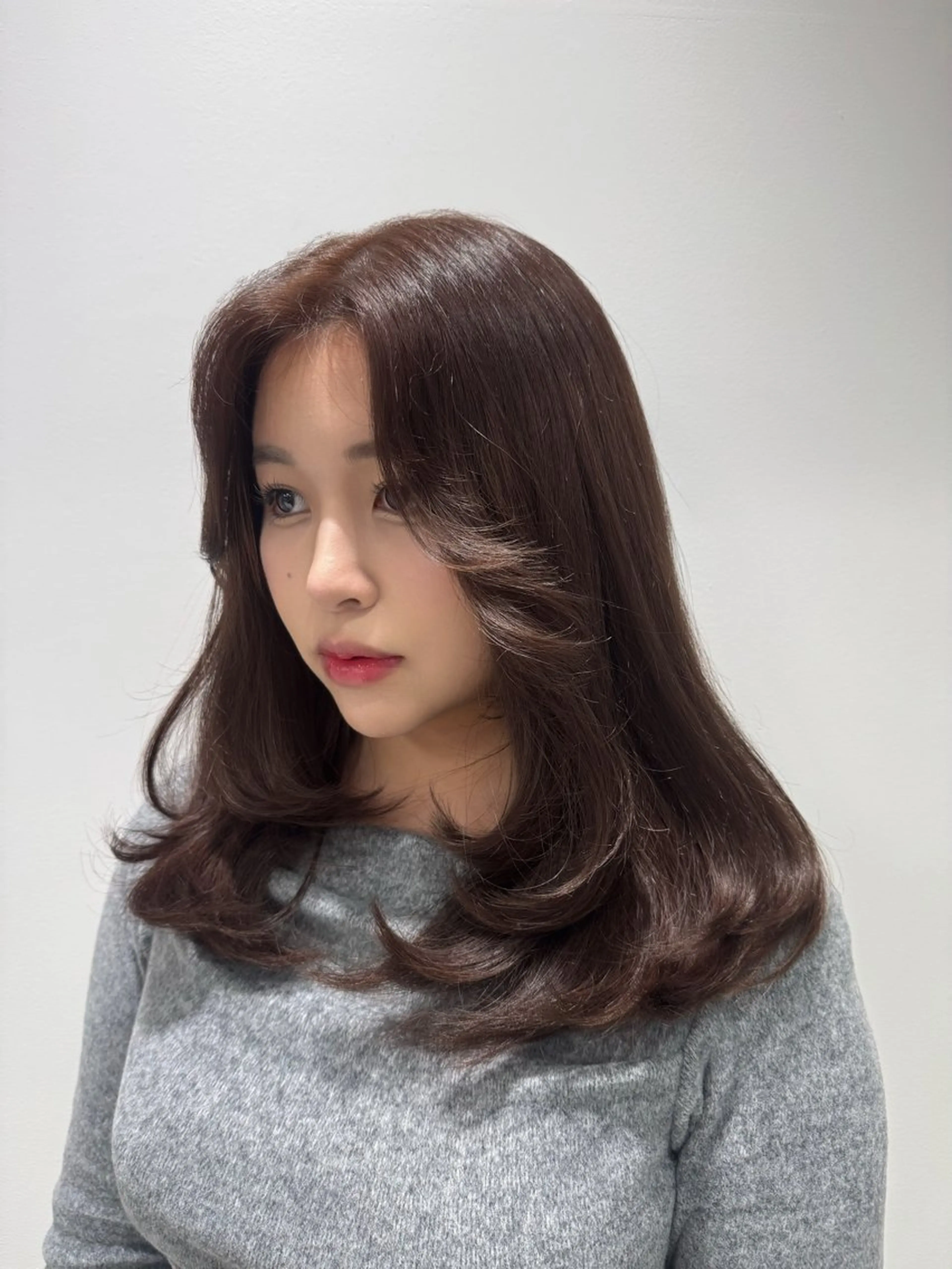 セミロング カラー ブリーチ 透明感カラー 韓国風カラー ブリーチなしカラー 韓国風ヘア リアル上品盛れ/ 韓国ヘア/モモ/横浜のヘアスタイル