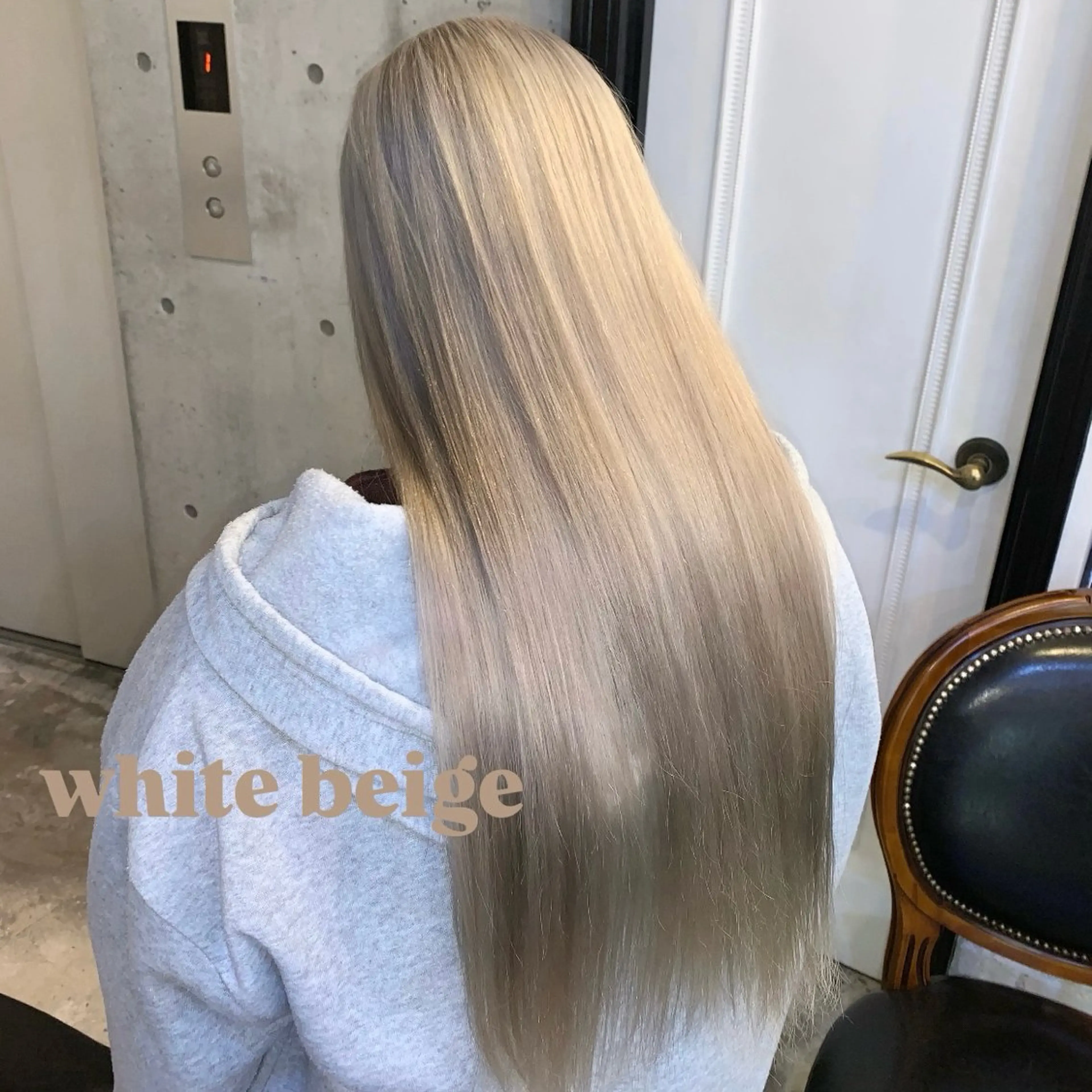 ロング カラー ブリーチ watanabe Yuukaのヘアスタイル