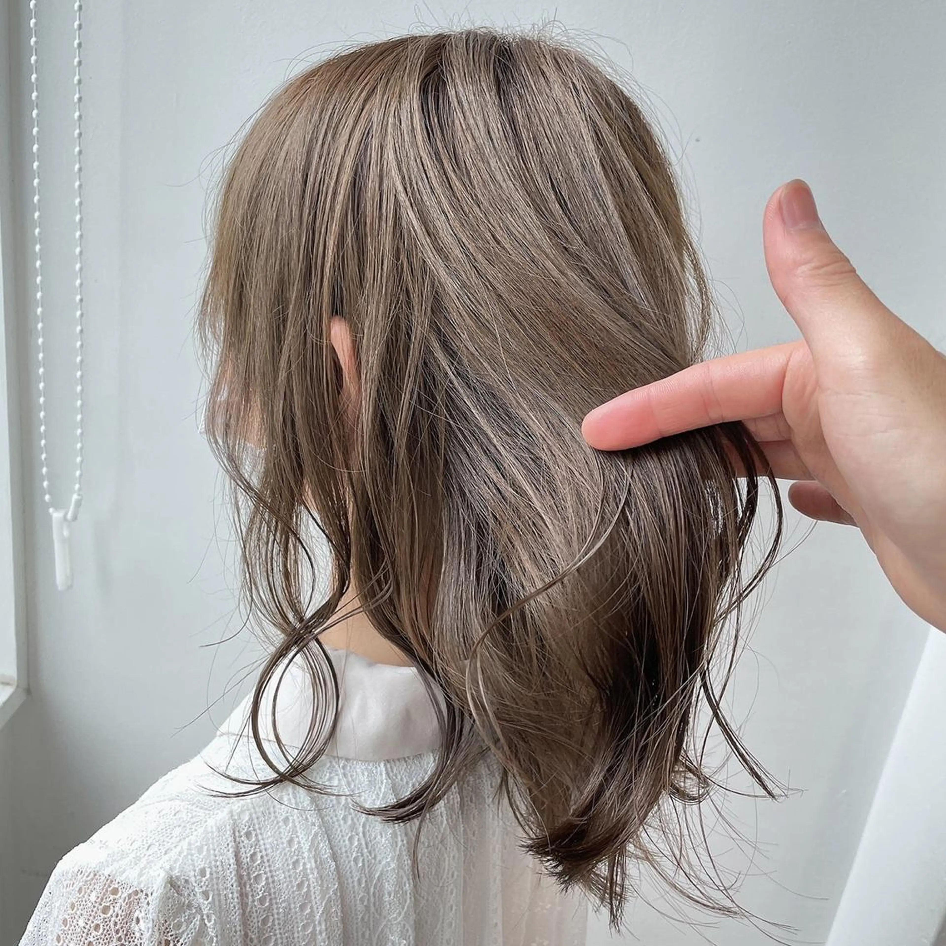 セミロング カラー 🪞韓国🤍大人っぽ 艶髪🤍FRUITSのヘアスタイル