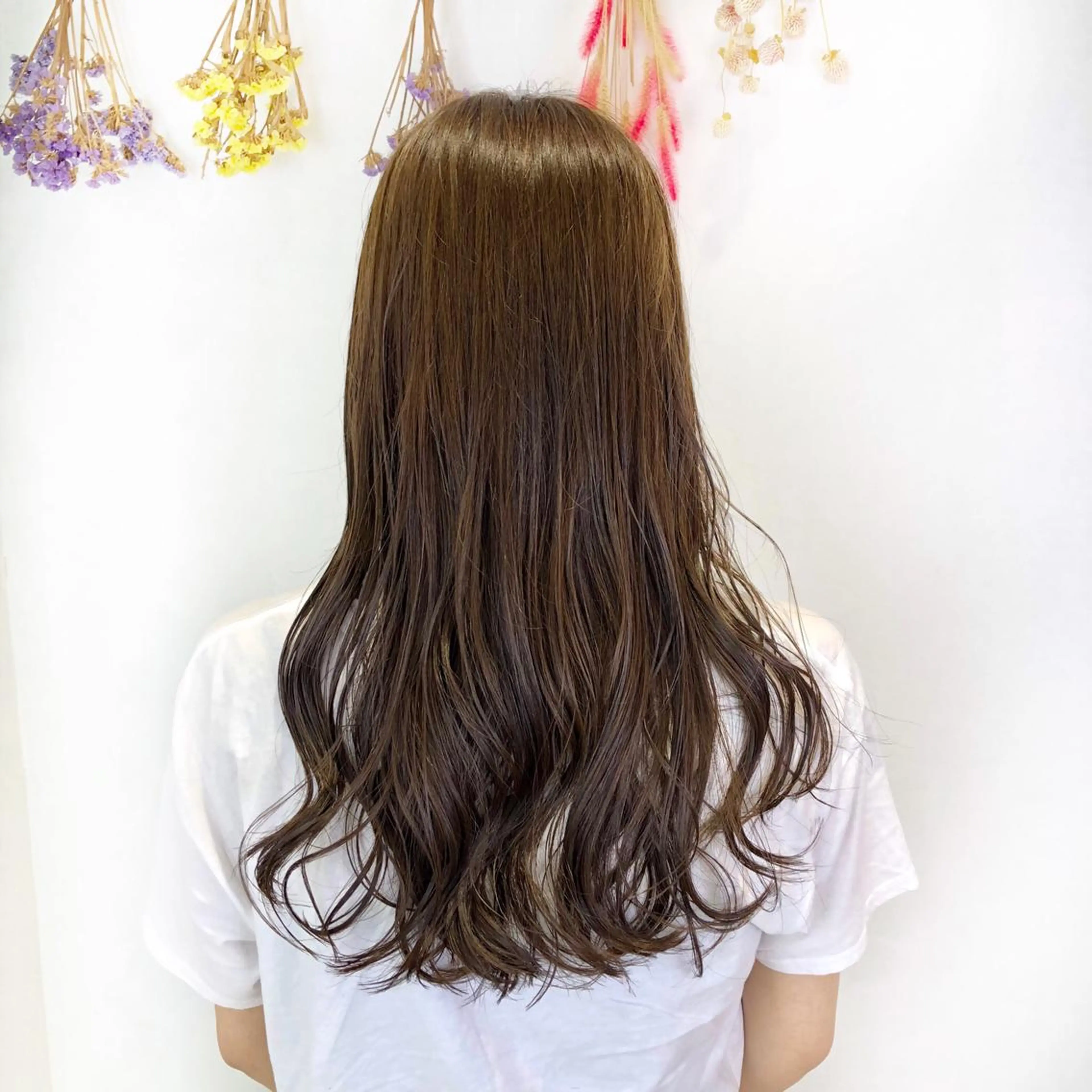 ロング カラー イルミナカラー 小顔レイヤー/ ベージュ🤍Rieのヘアスタイル