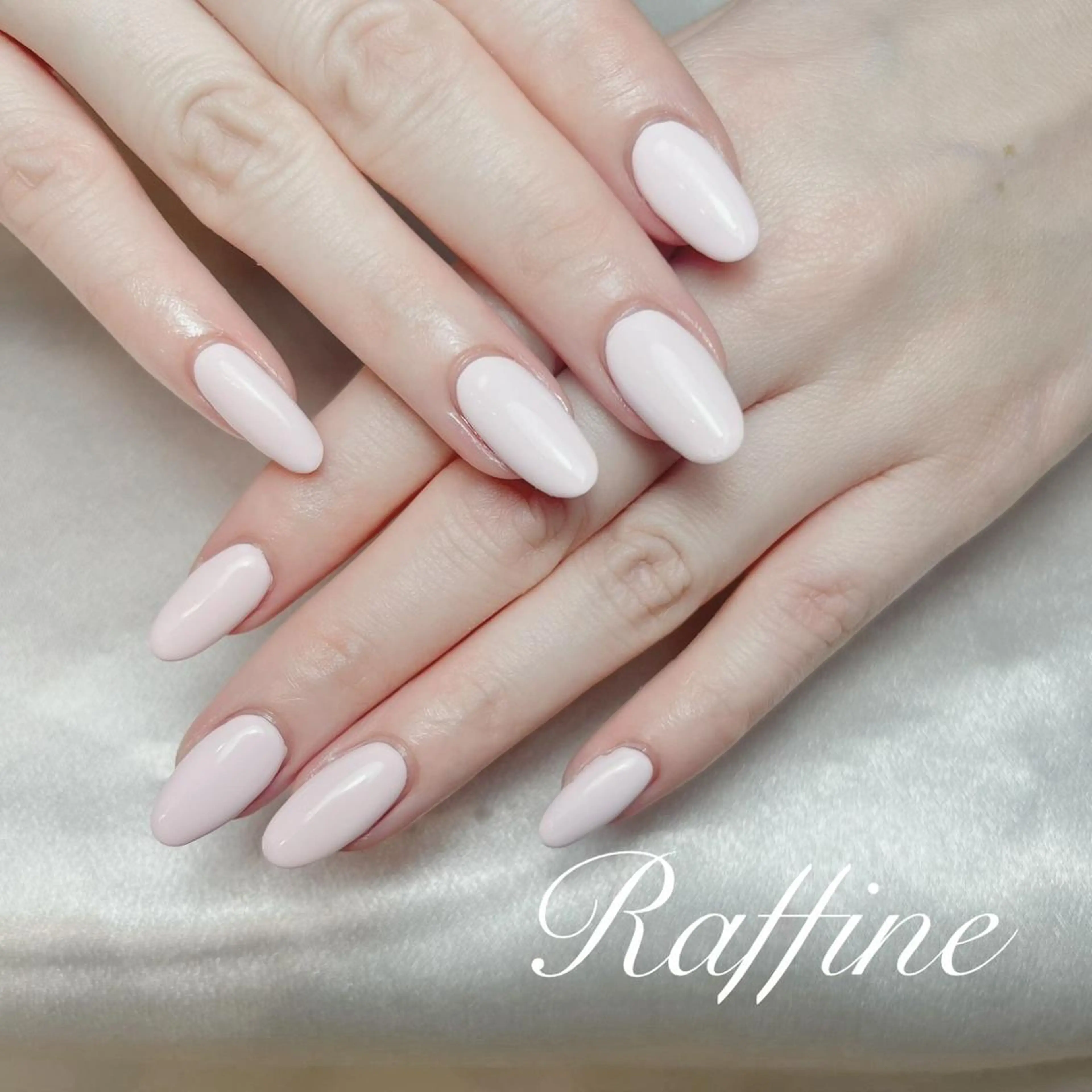 ネイル ハンドネイル RAFFINE haru🦋🩵のネイルデザイン