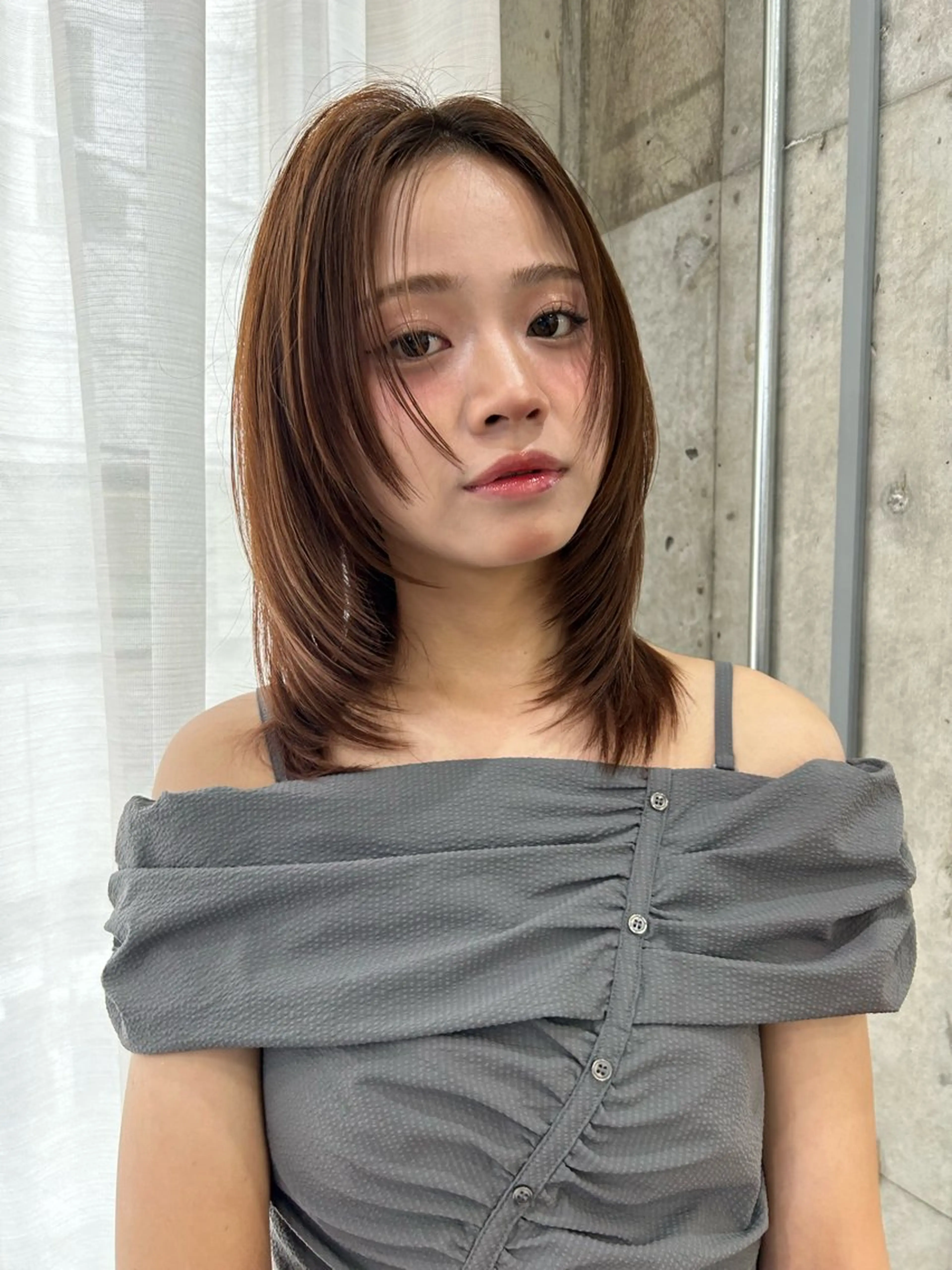 ミディアム 伸ばしかけ レイヤーカット カット トリートメント Life salon SAKURAのヘアスタイル