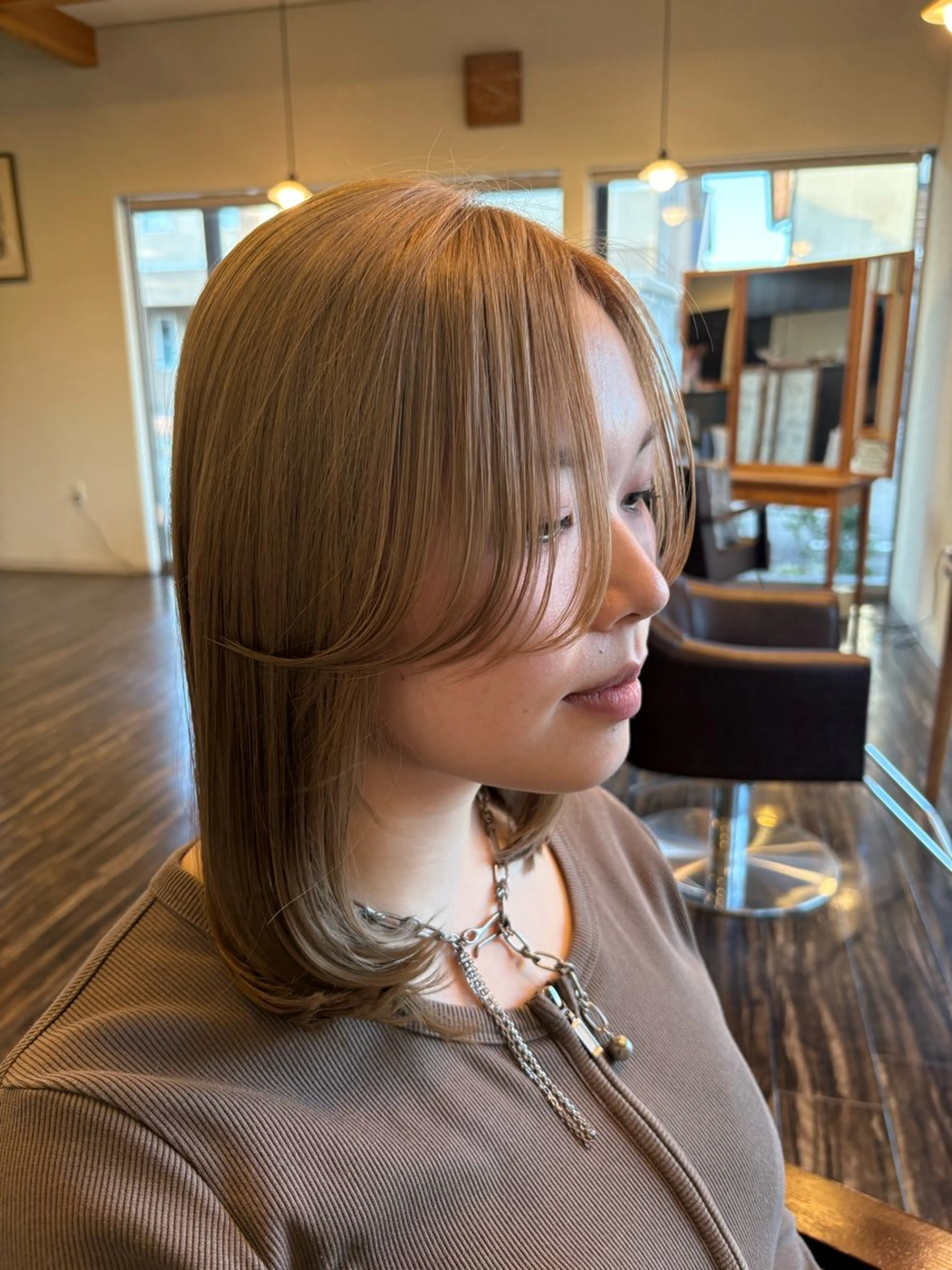 ミディアム 打井 玲奈のヘアスタイル