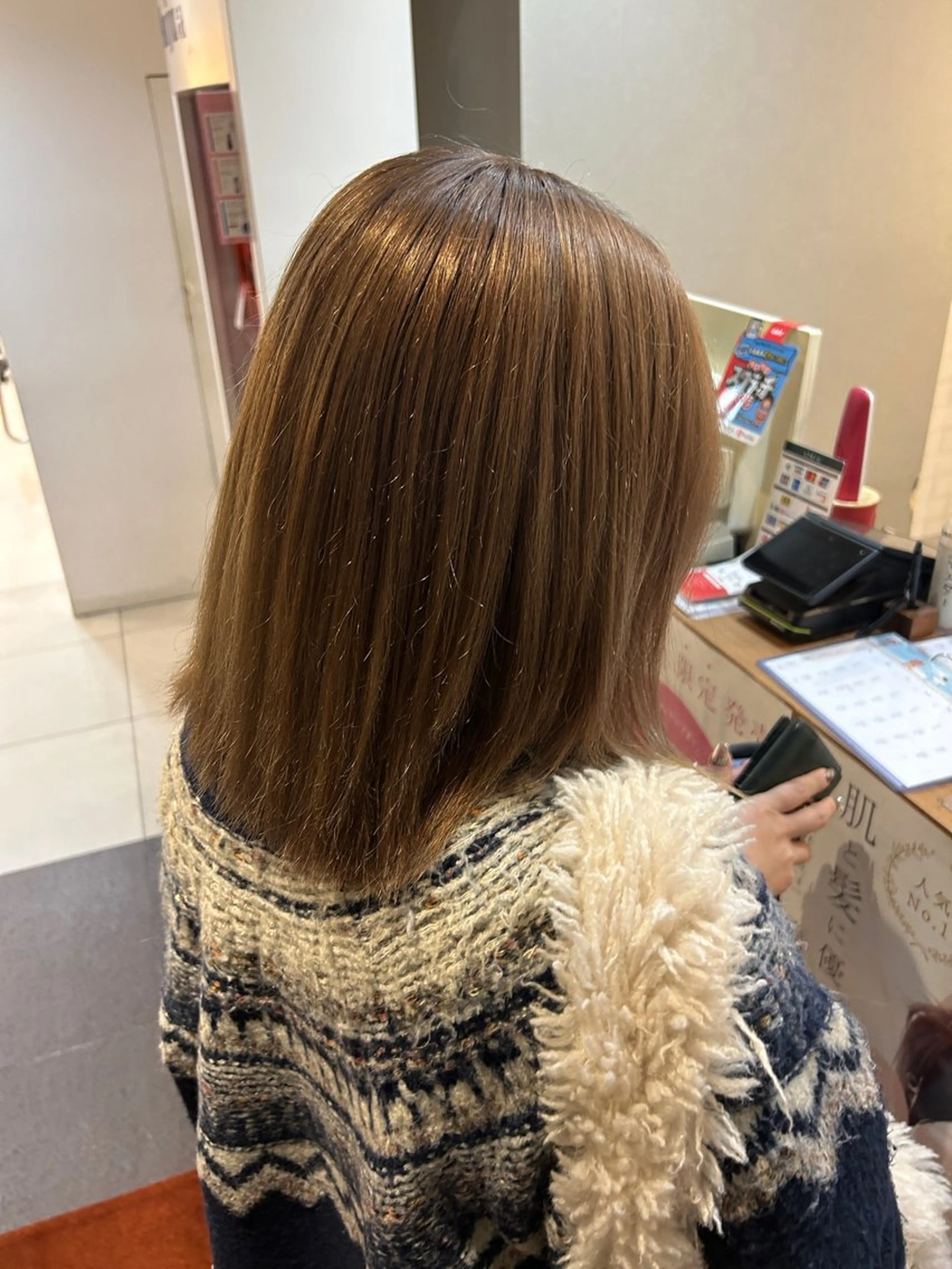 ミディアム カラー ベージュカラー ダブルカラー ミルクティーベージュ 🍓似合わせカット× パーマ／矢木🍓のヘアスタイル