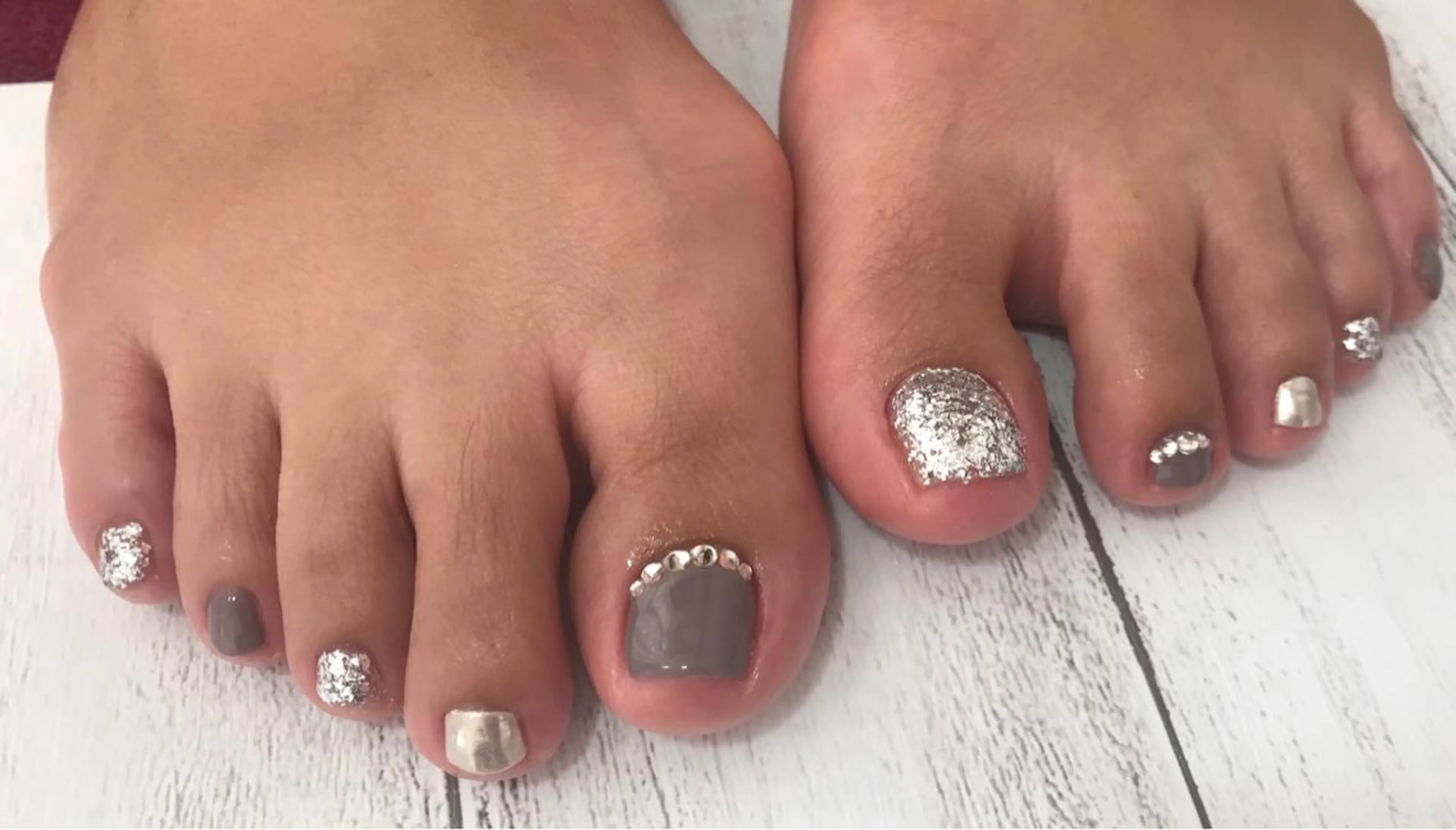 ネイル フットネイル NAIL Nutsのネイルデザイン