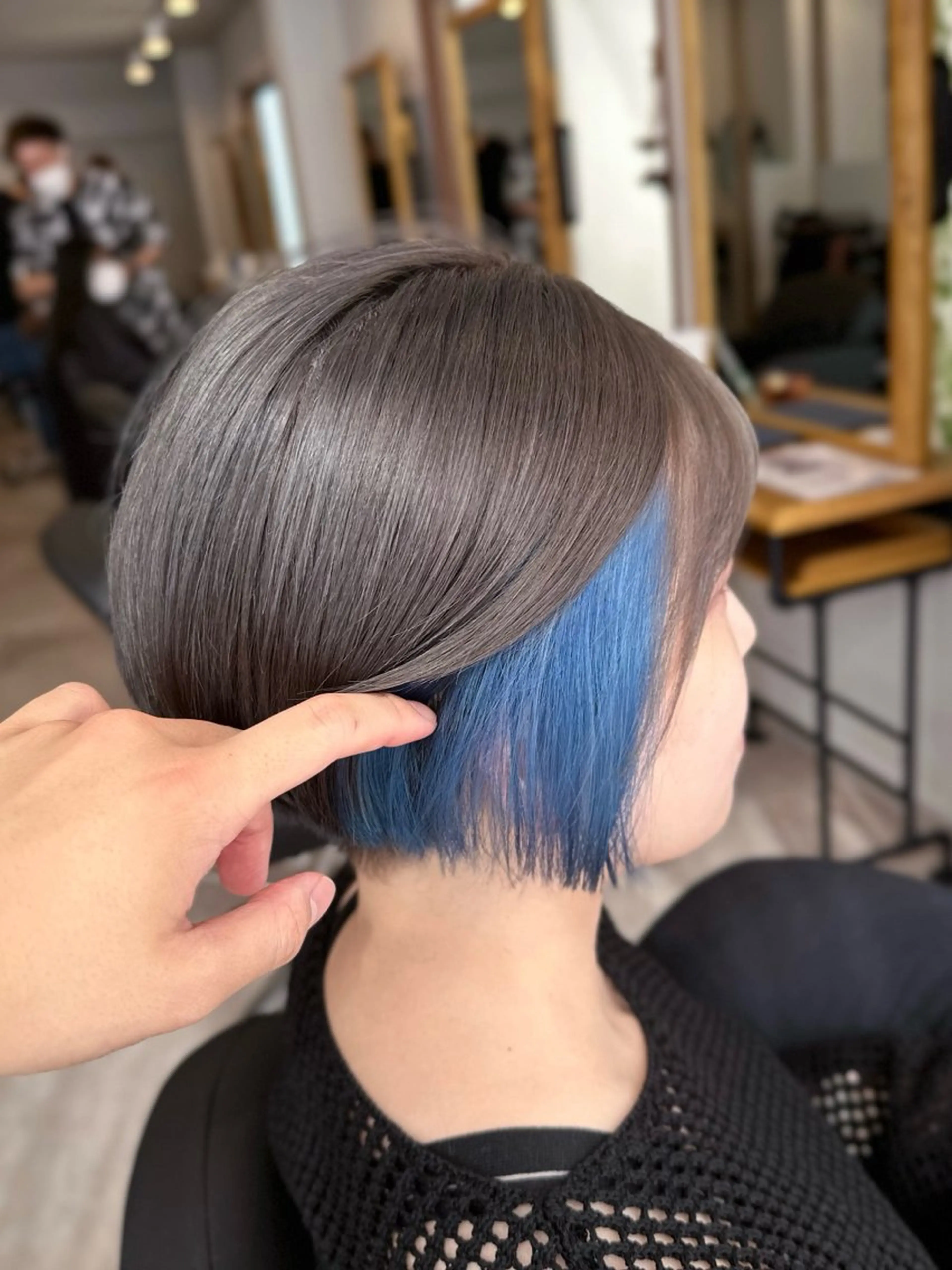 ショート カラー ブルーカラー シルバー 《髪質改善・縮毛矯正 /ブリーチ》坂本爽のヘアスタイル