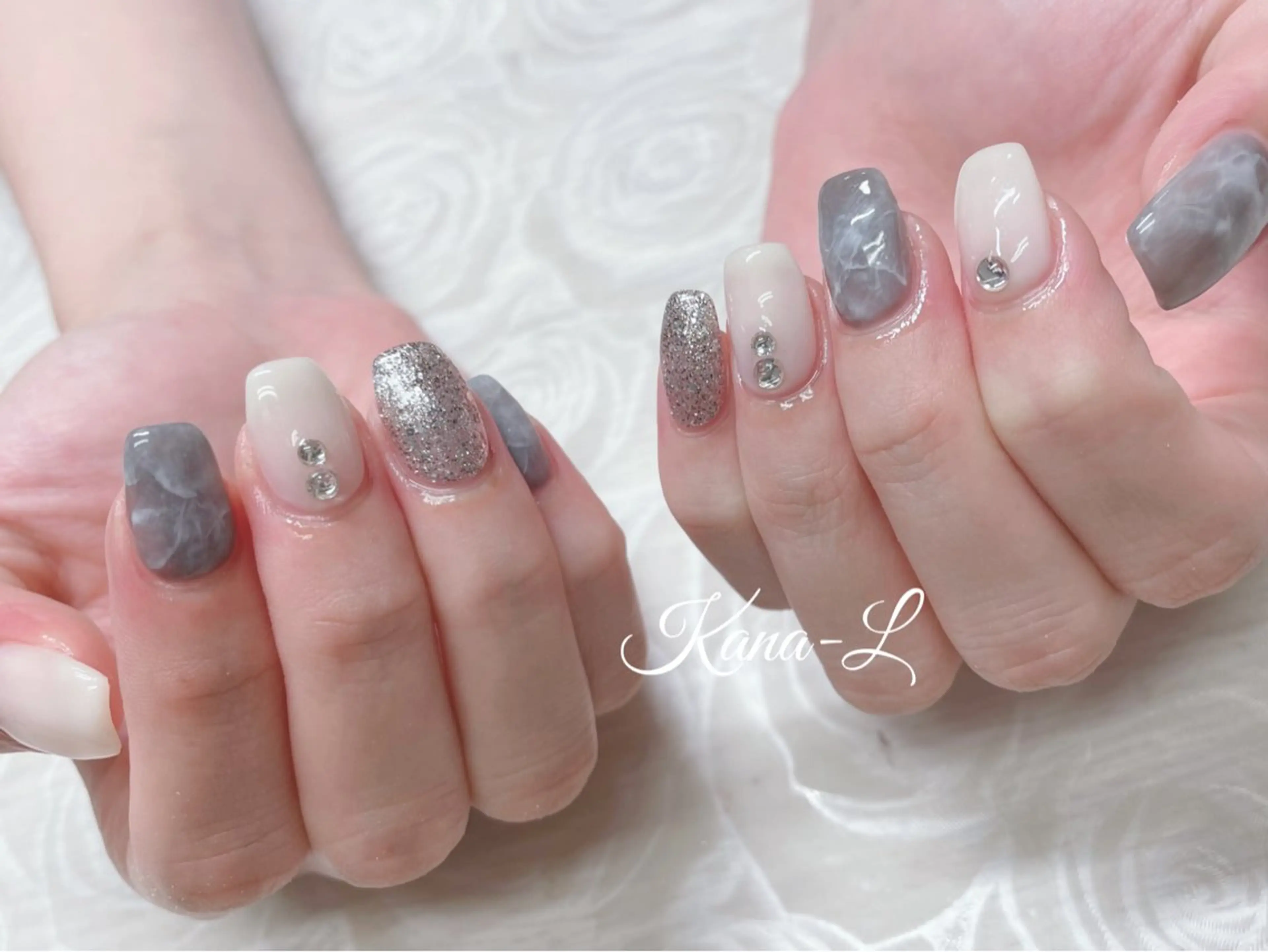 カラー ネイル ジェルネイル ニュアンスネイル パラジェル 芦辺 香奈のネイルデザイン