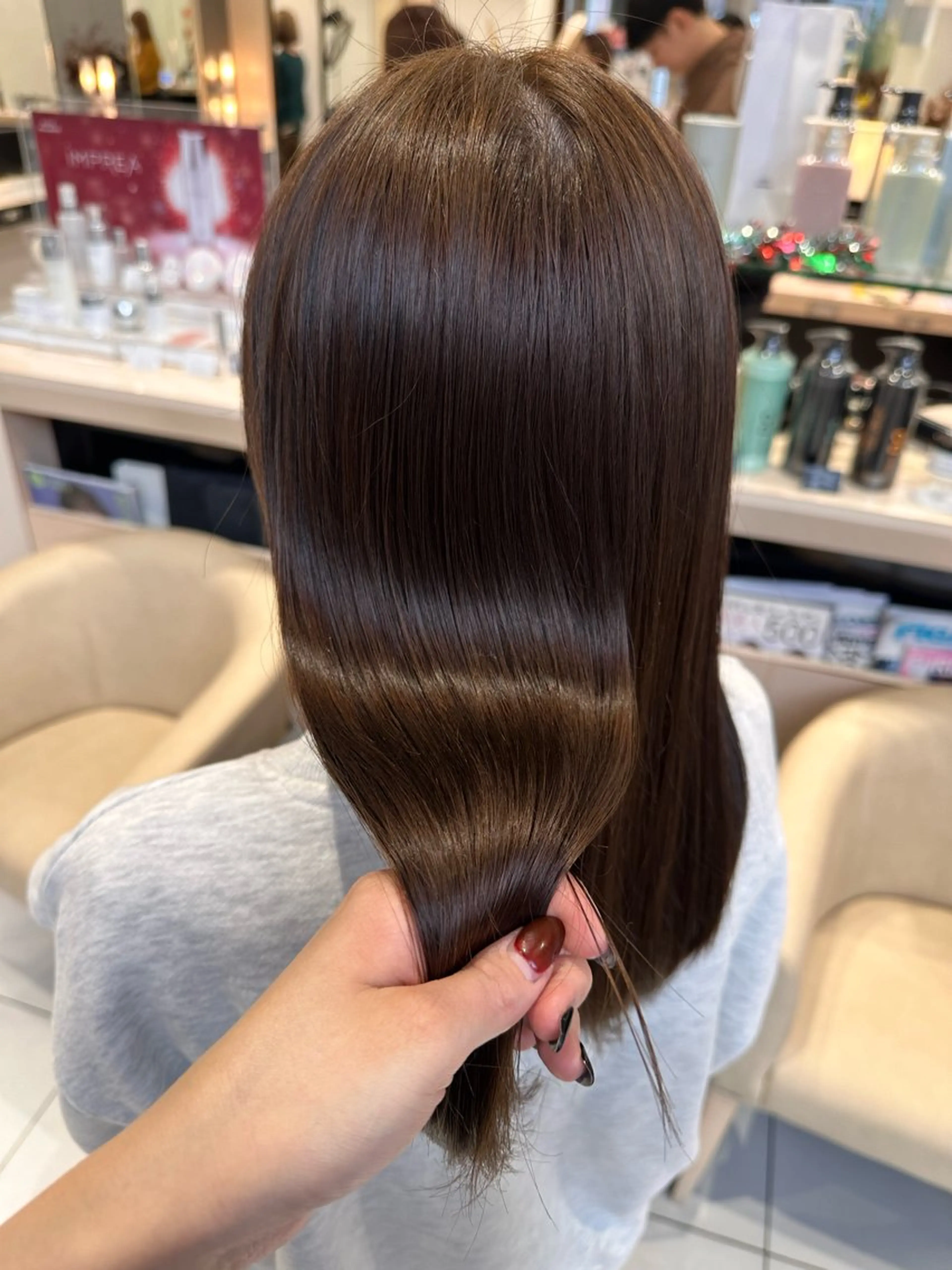 ロング カラー グレージュ クロスパーマ/うる艶 カラー/Kurumiのヘアスタイル