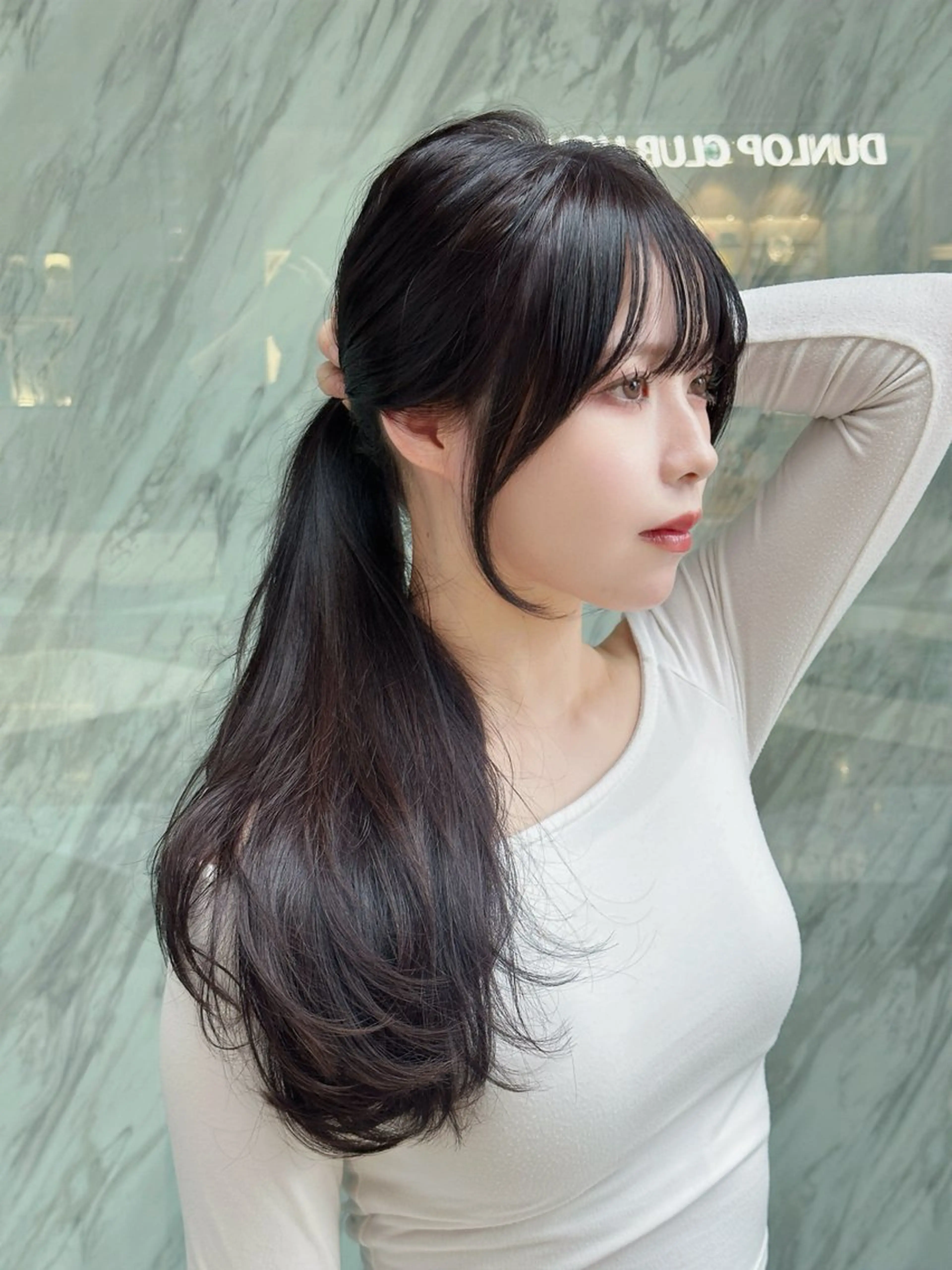 ロング カラー 韓国レイヤーカット/ ダブルカラーのヘアスタイル