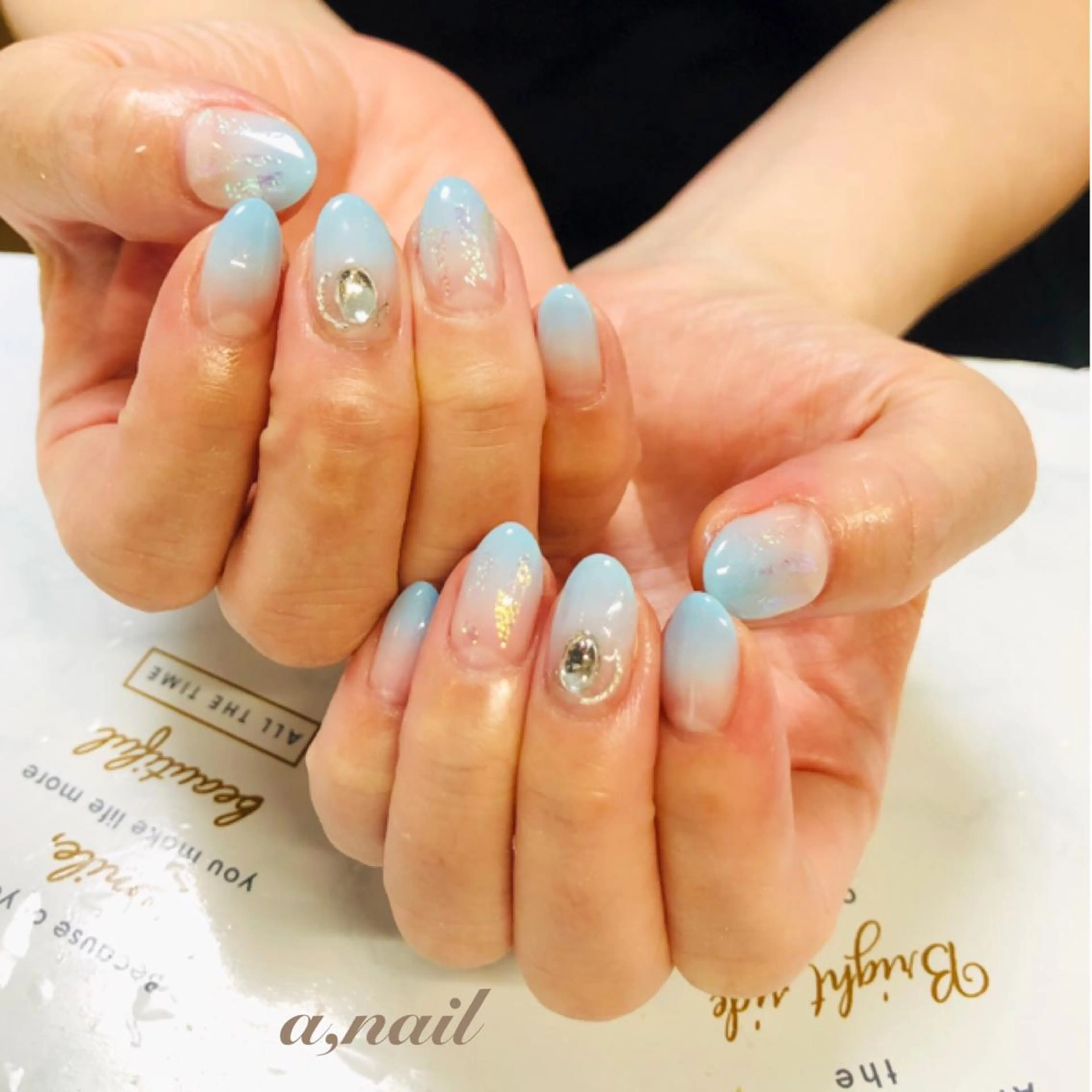 ネイル フットネイル ラメ(グリッター) オフィスネイル ワンカラーネイル ハンドネイル ネイルサロン エーネイルのネイルデザイン