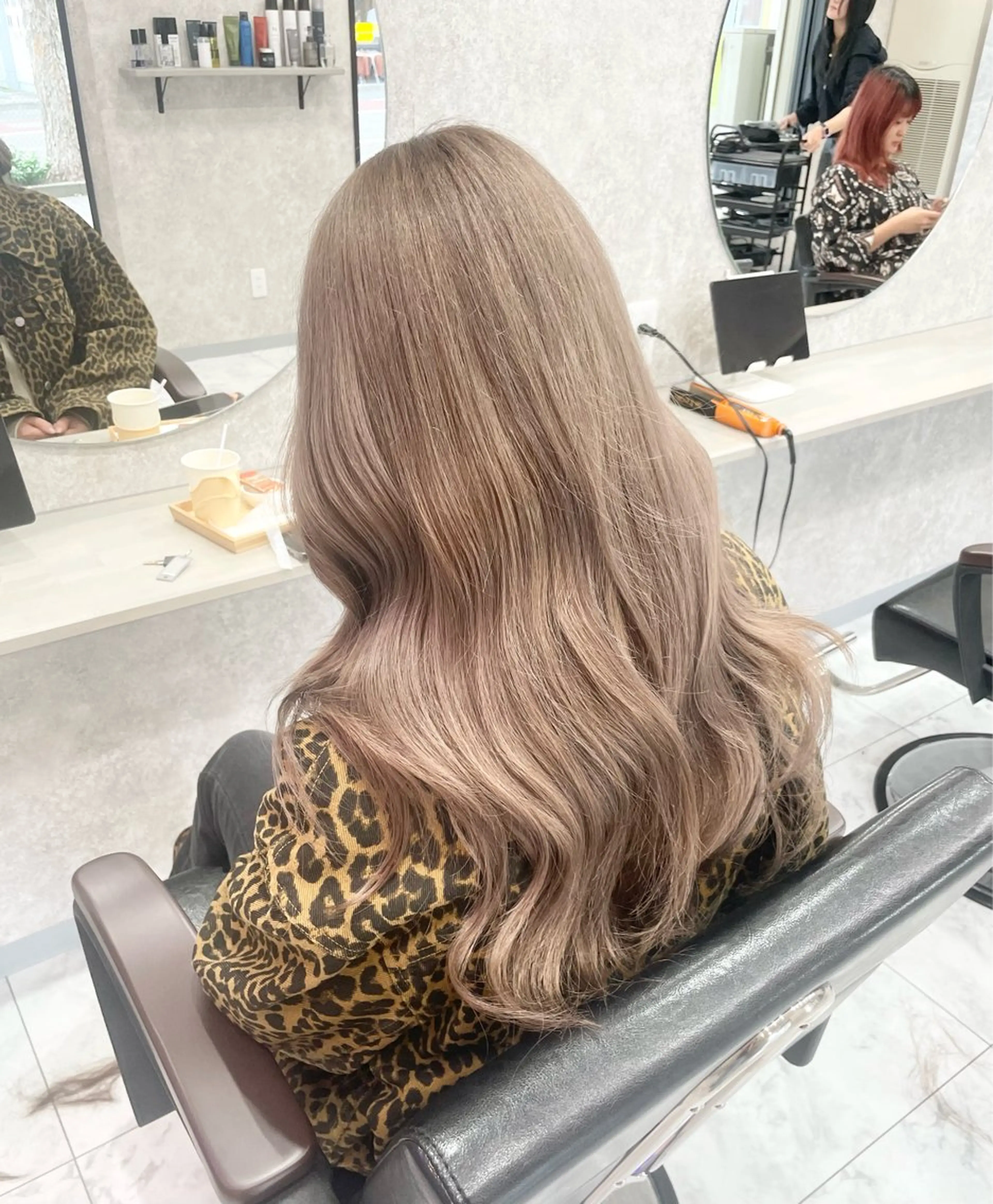 セミロング 🦋ハイトーン🦋 石山 希理🦋のヘアスタイル