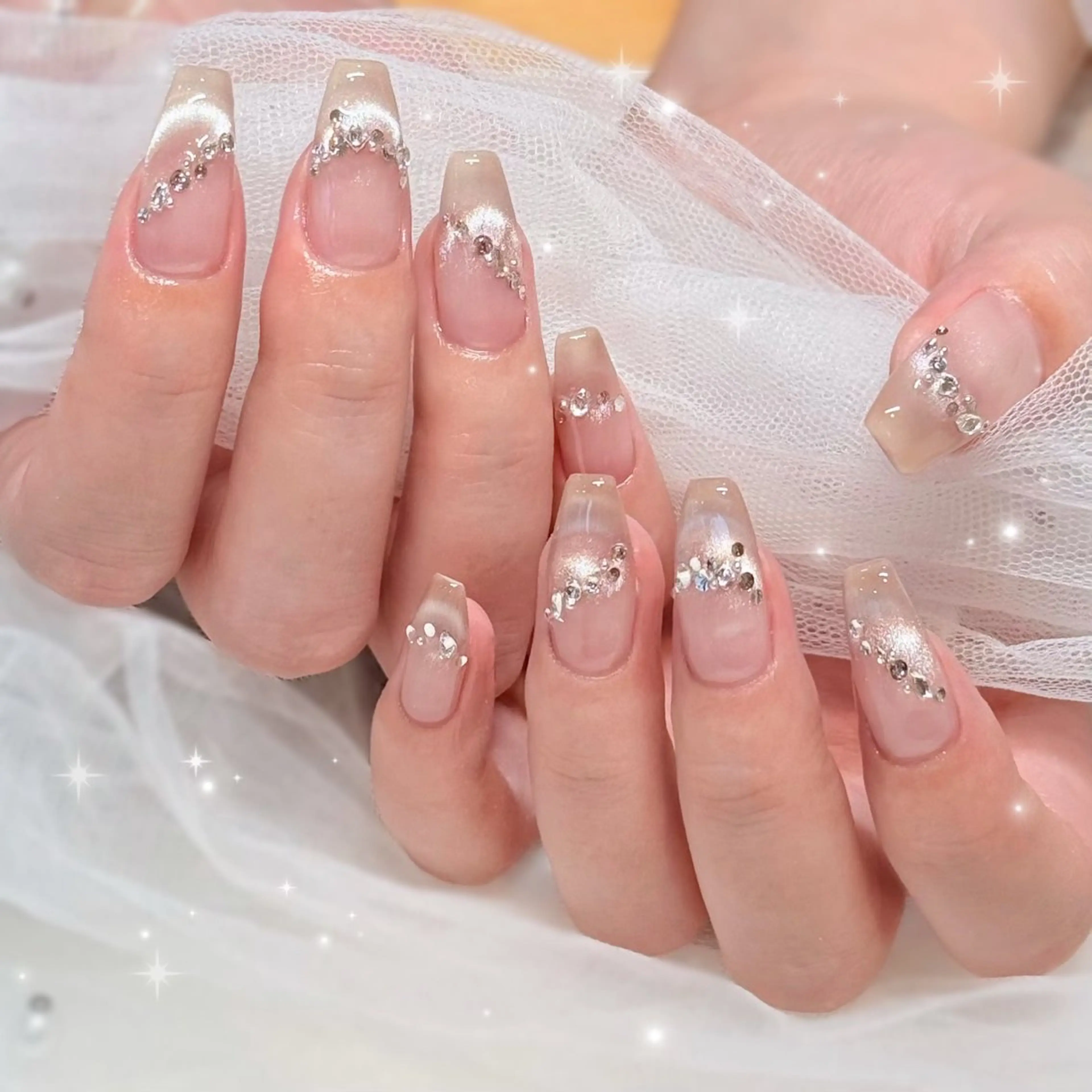 ネイル フレンチネイル マグネットネイル マグネットフレンチ ワンホンネイル ハンドネイル Karen 新宿のネイルデザイン