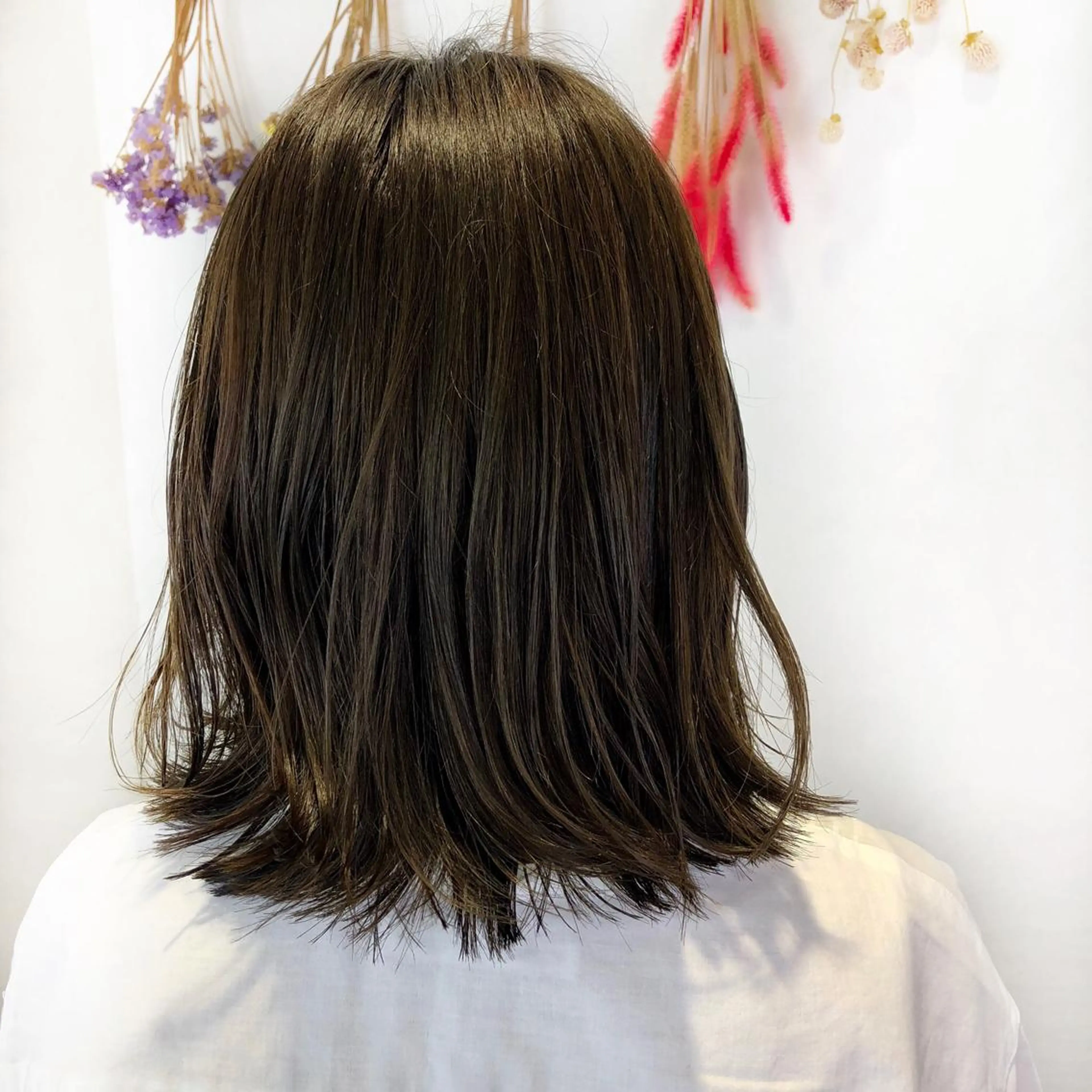 ショート カラー イルミナカラー 小顔レイヤー/ ベージュ🤍Rieのヘアスタイル