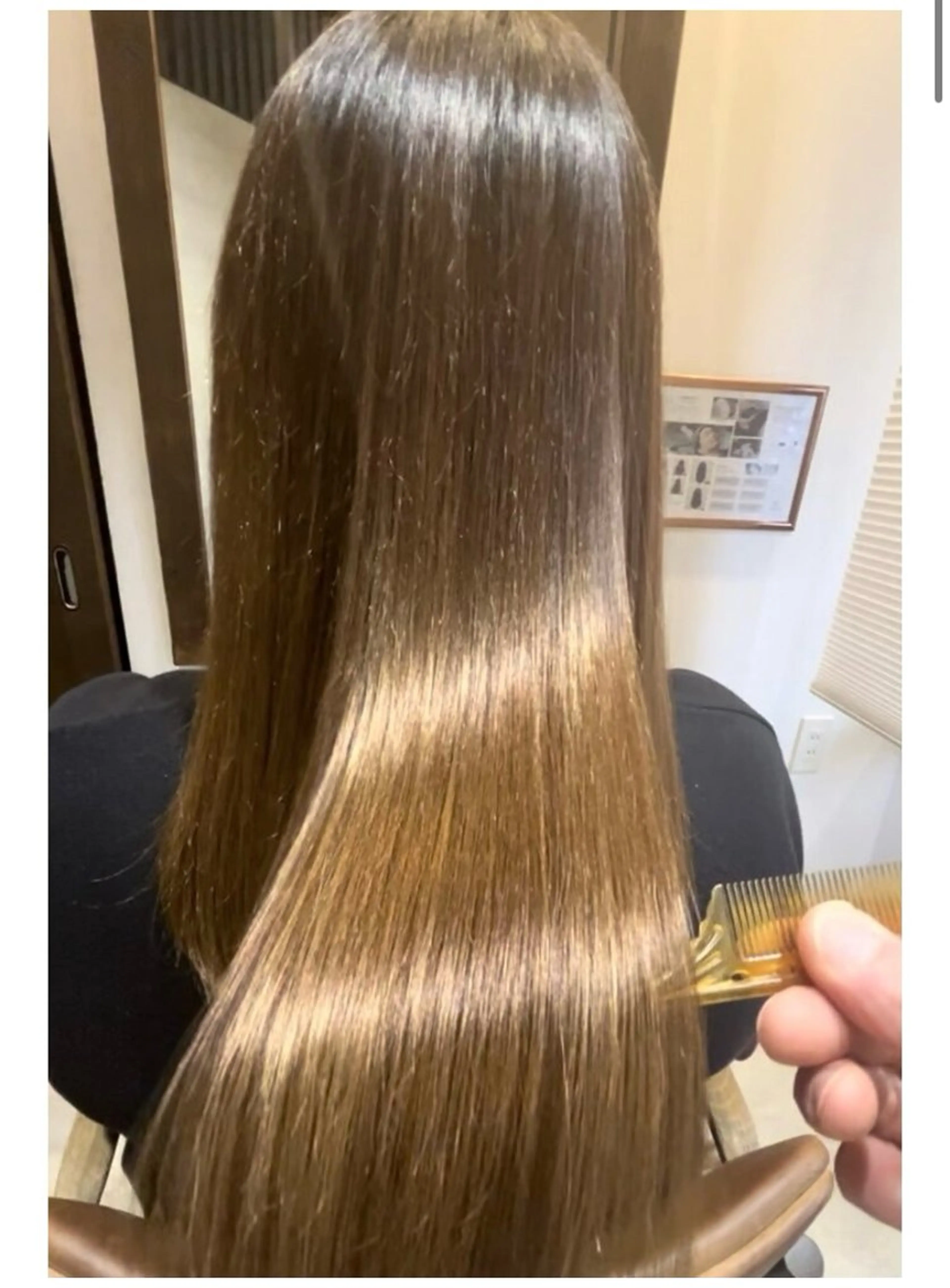 セミロング カット ヘアカラー YUKI .のヘアスタイル