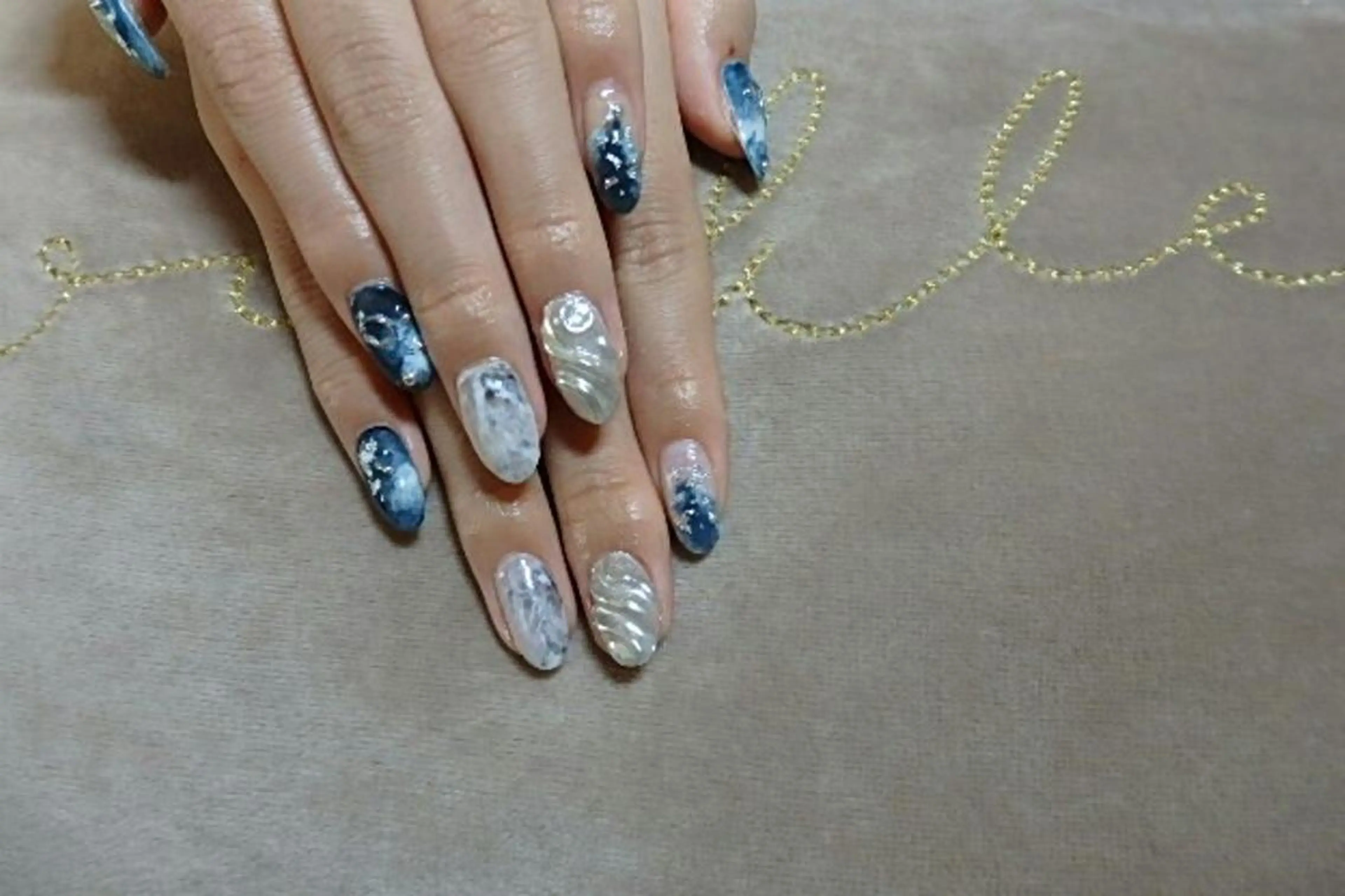 ネイル LAVISH nail salonのネイルデザイン