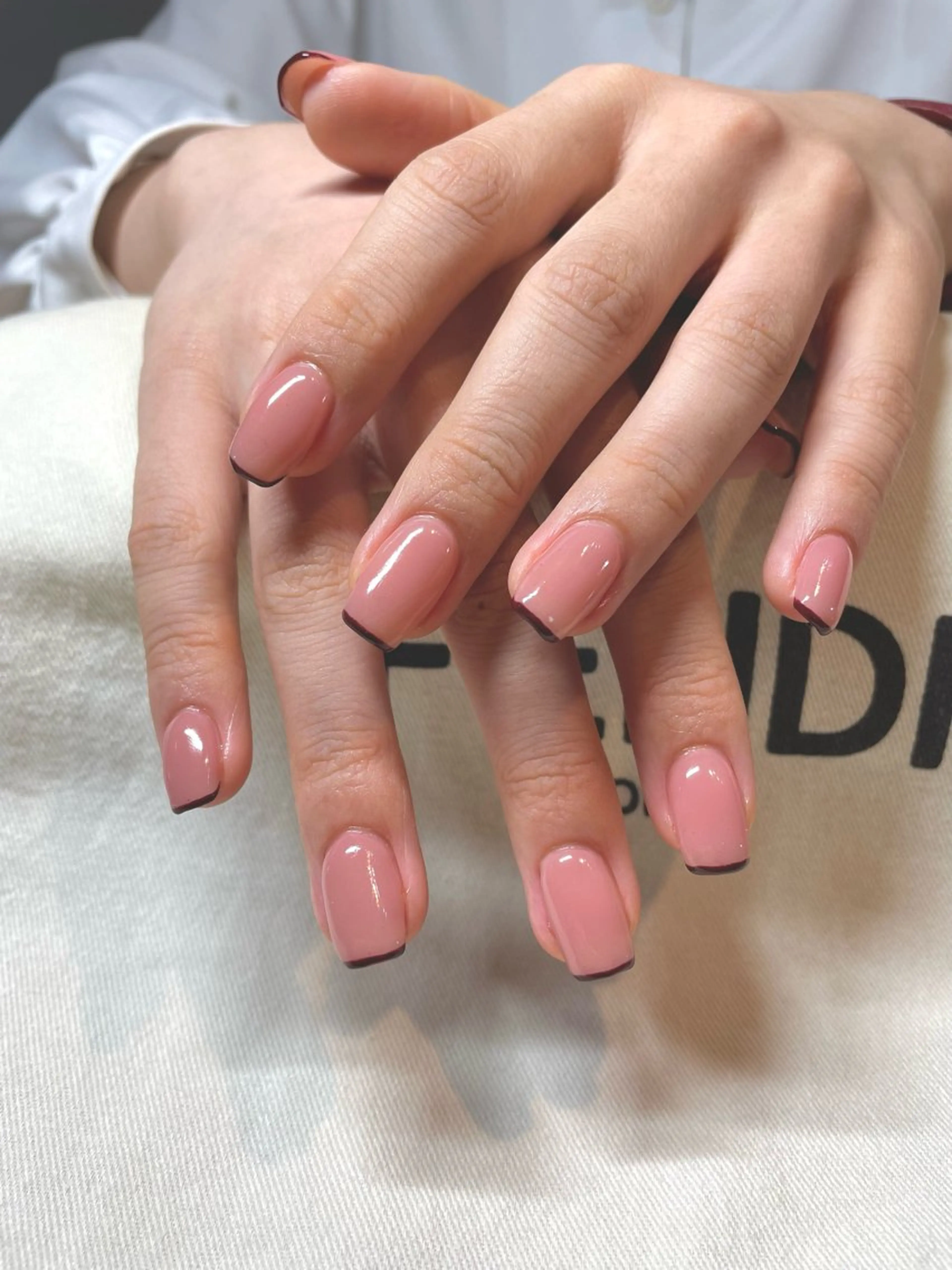 ネイル フレンチネイル ハンドネイル epanouir mihoのネイルデザイン