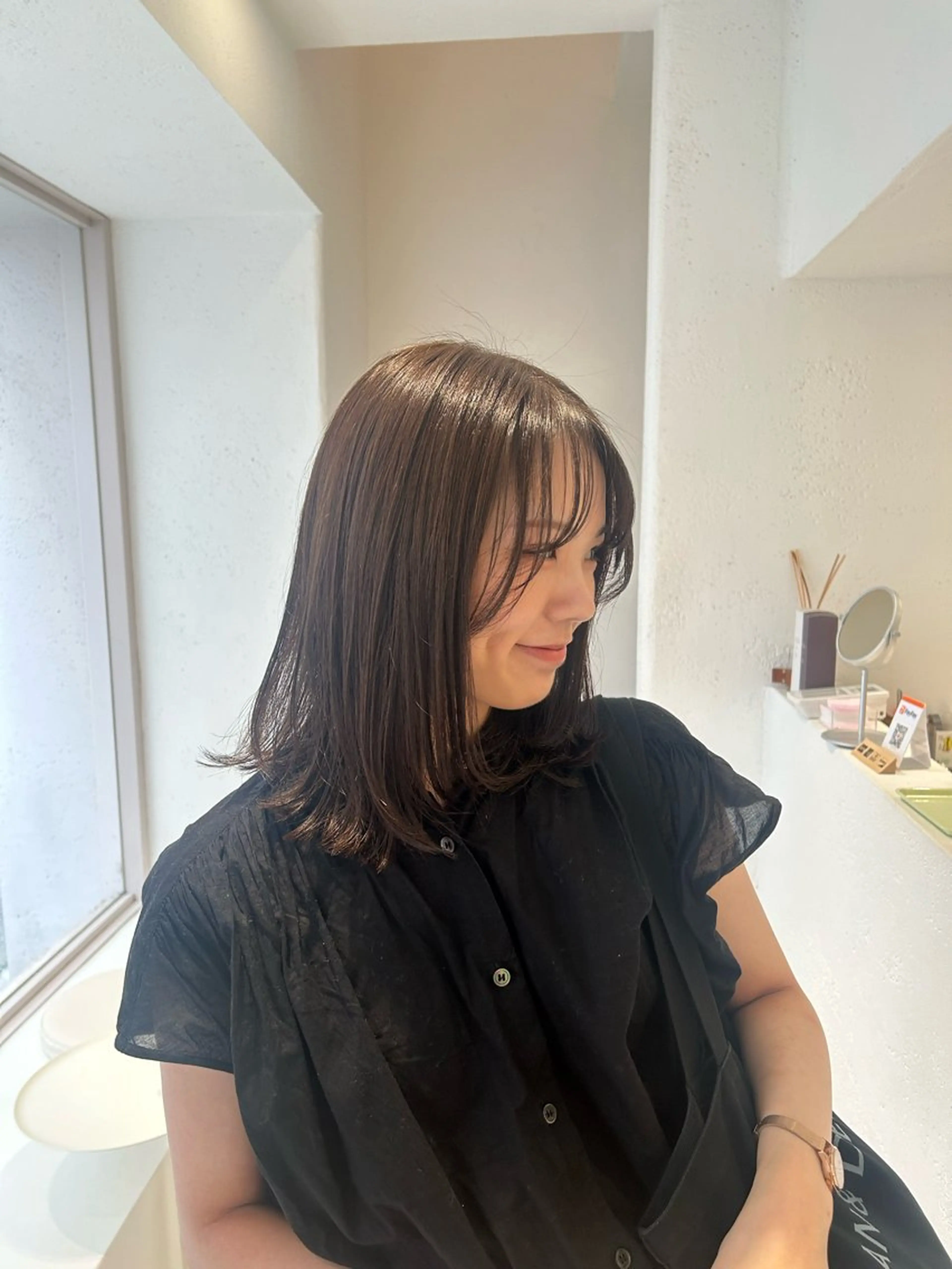 ミディアム レイヤーカット iwami rena /Nary河原町のヘアスタイル