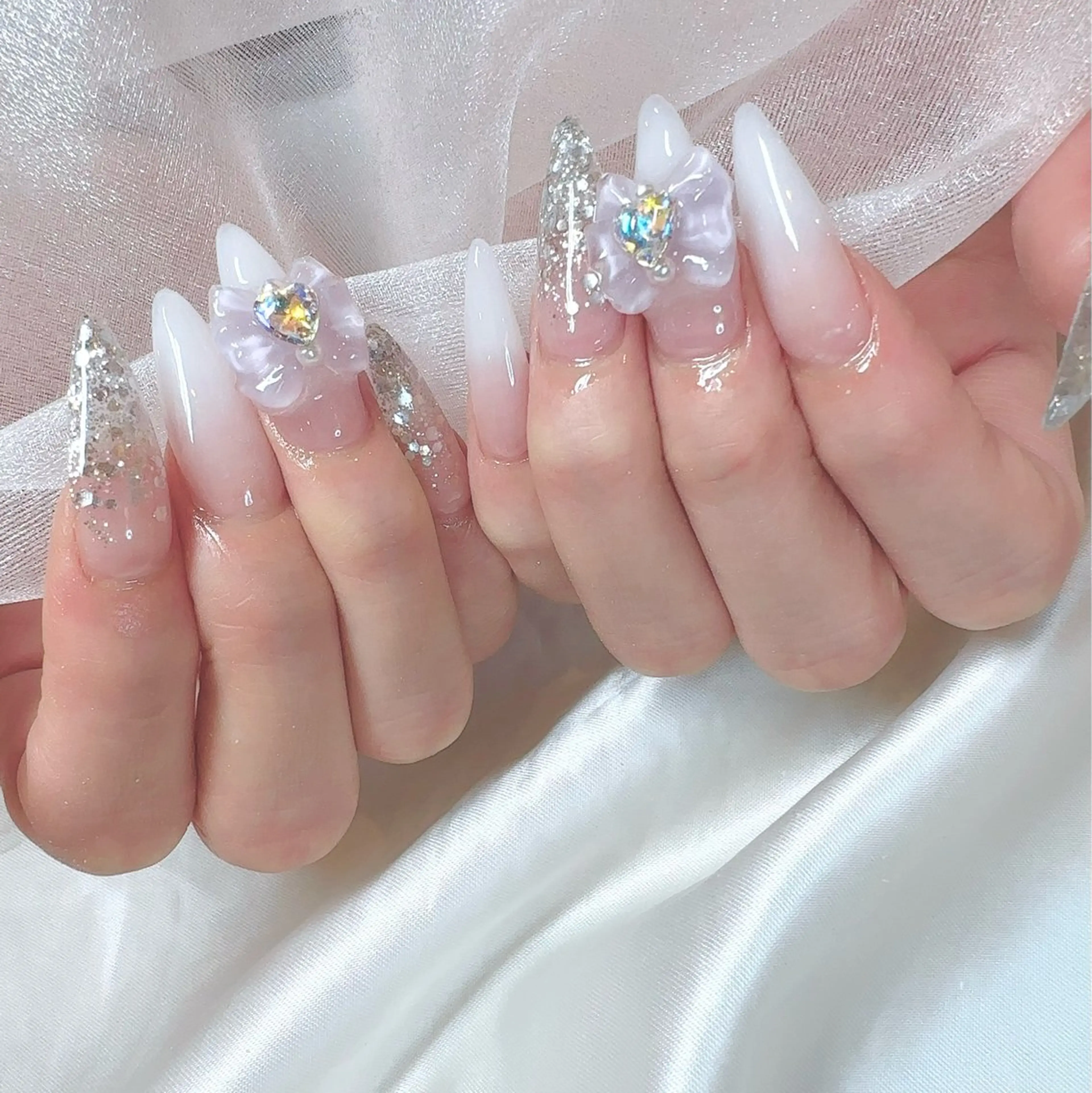 ネイル ハンドネイル LOVE NAIL 店長　MIKAのネイルデザイン