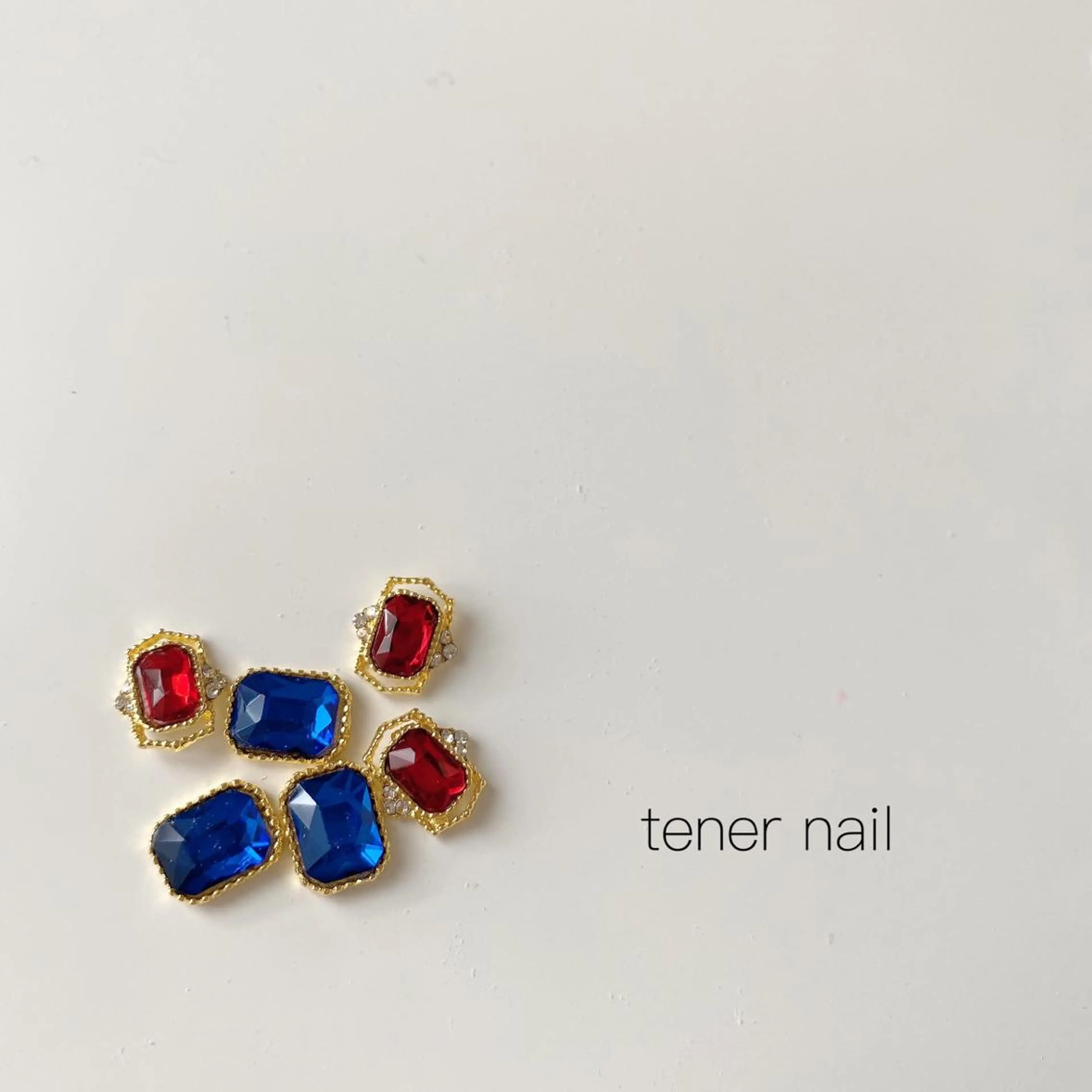 ネイル ブルー 赤色 テネルネイル tener nailのネイルデザイン