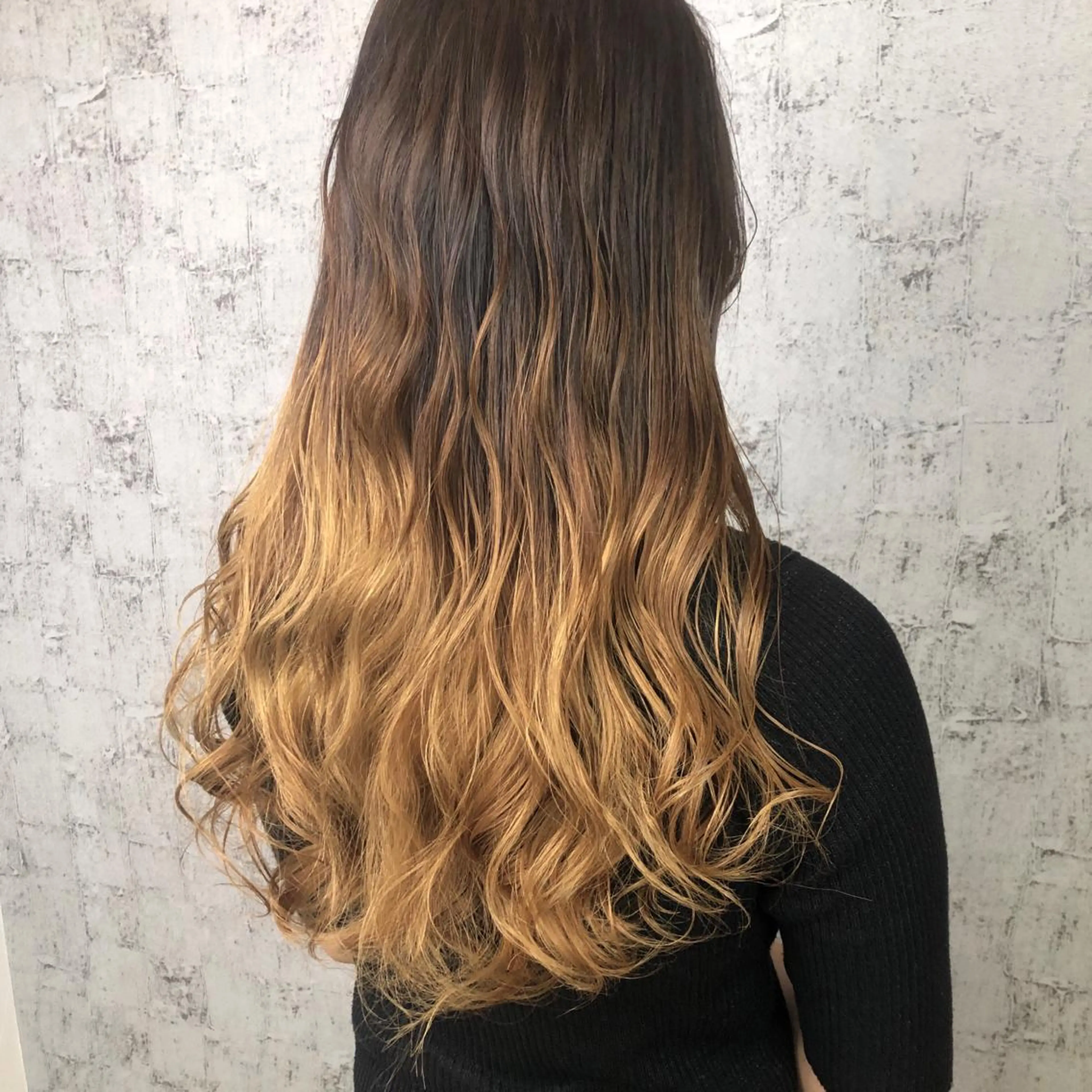 ロング カラー ベージュカラー グラデーションカラー 小顔レイヤー/ ベージュ🤍Rieのヘアスタイル