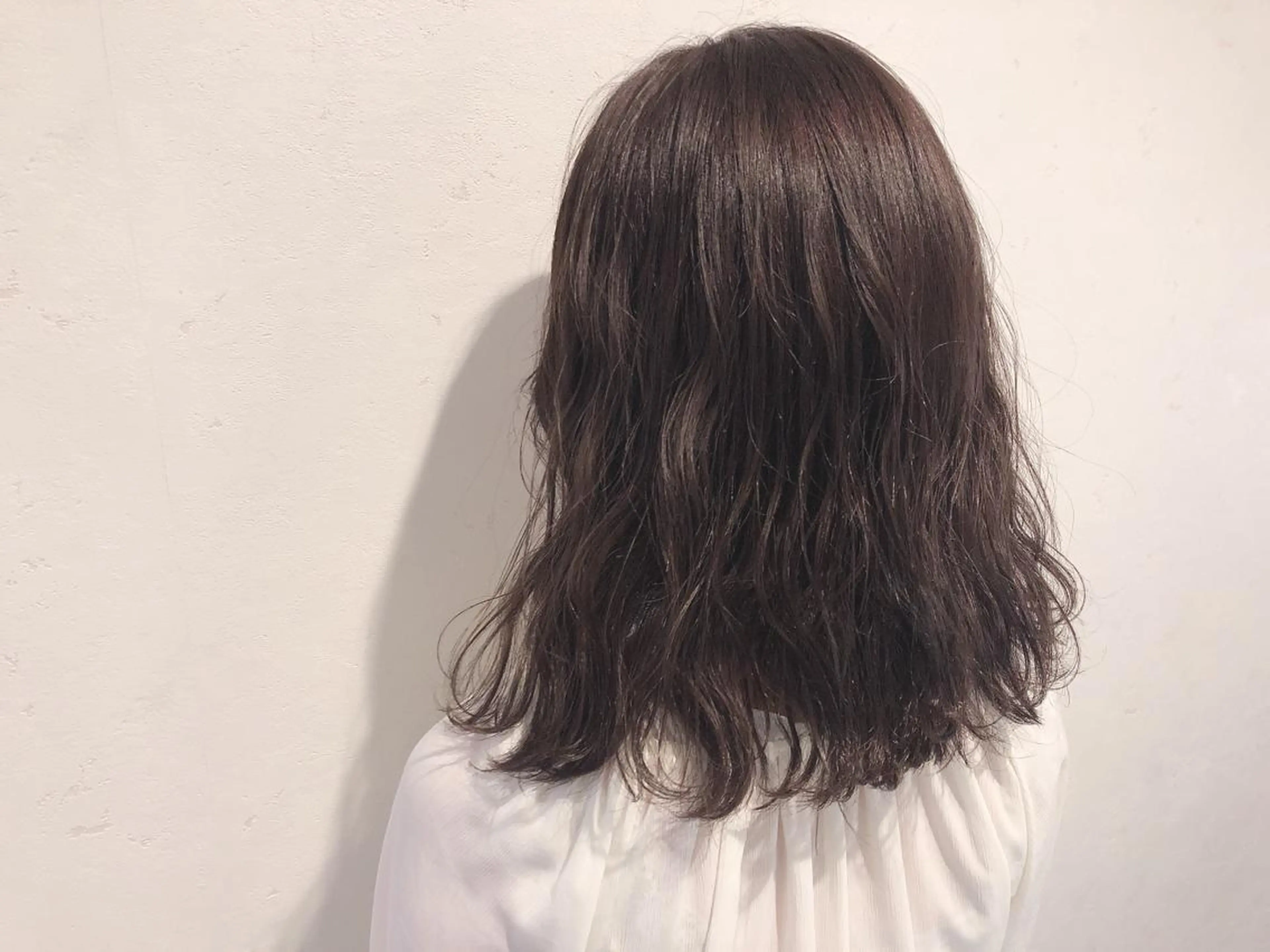 ミディアム カラー 伊藤 さやかのヘアスタイル