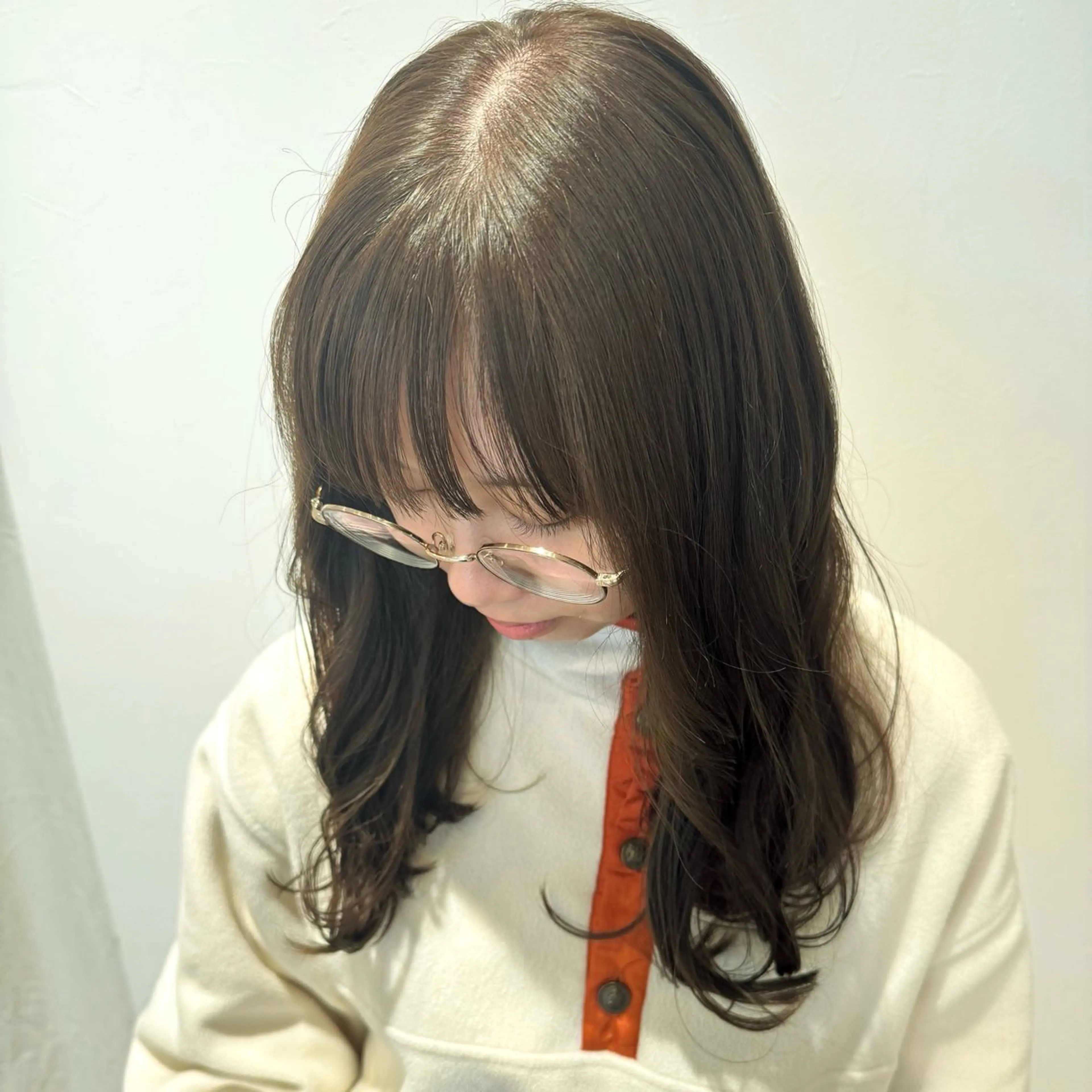 カラー 浅津 菜月のヘアスタイル