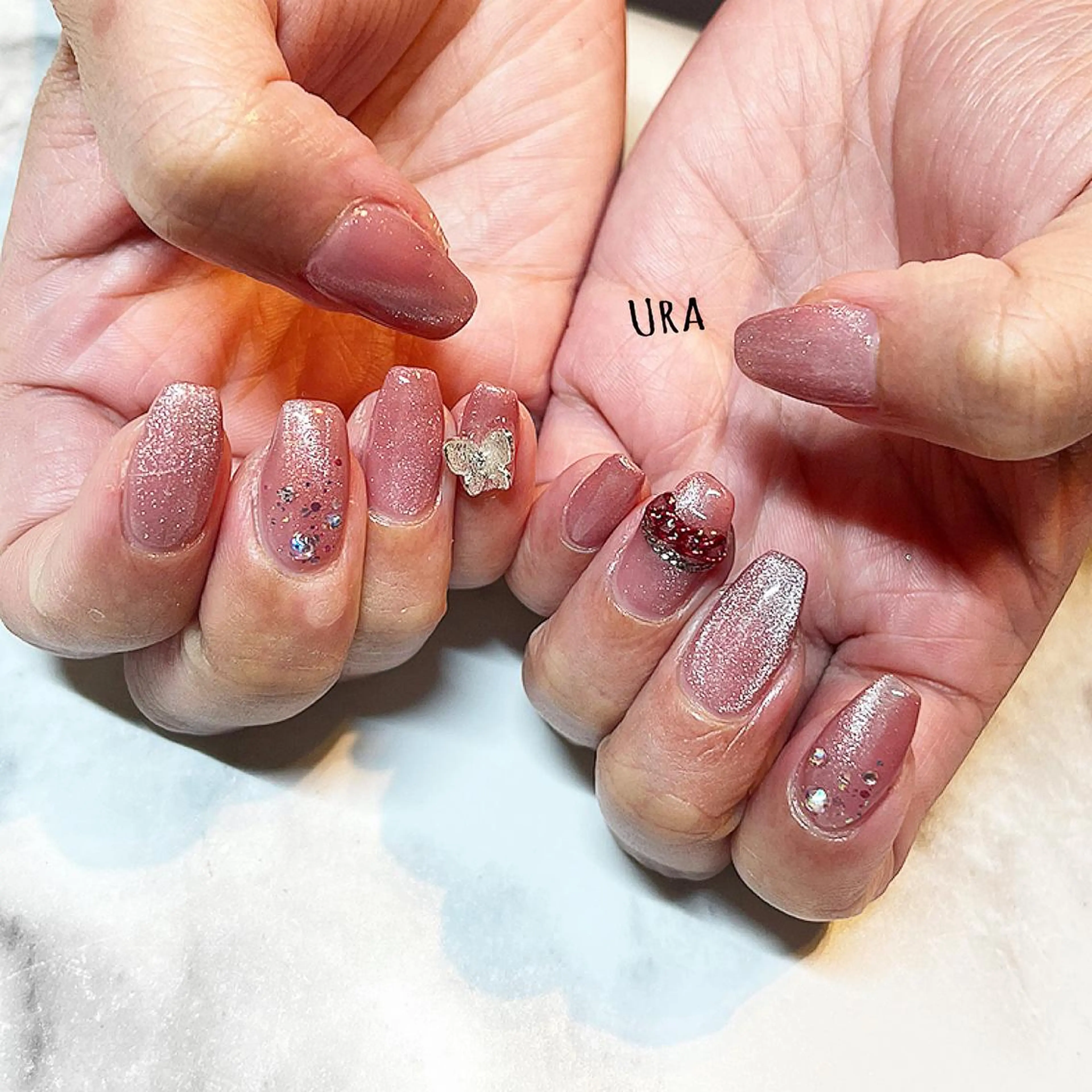 ネイル UrakoNail 《nail》のネイルデザイン