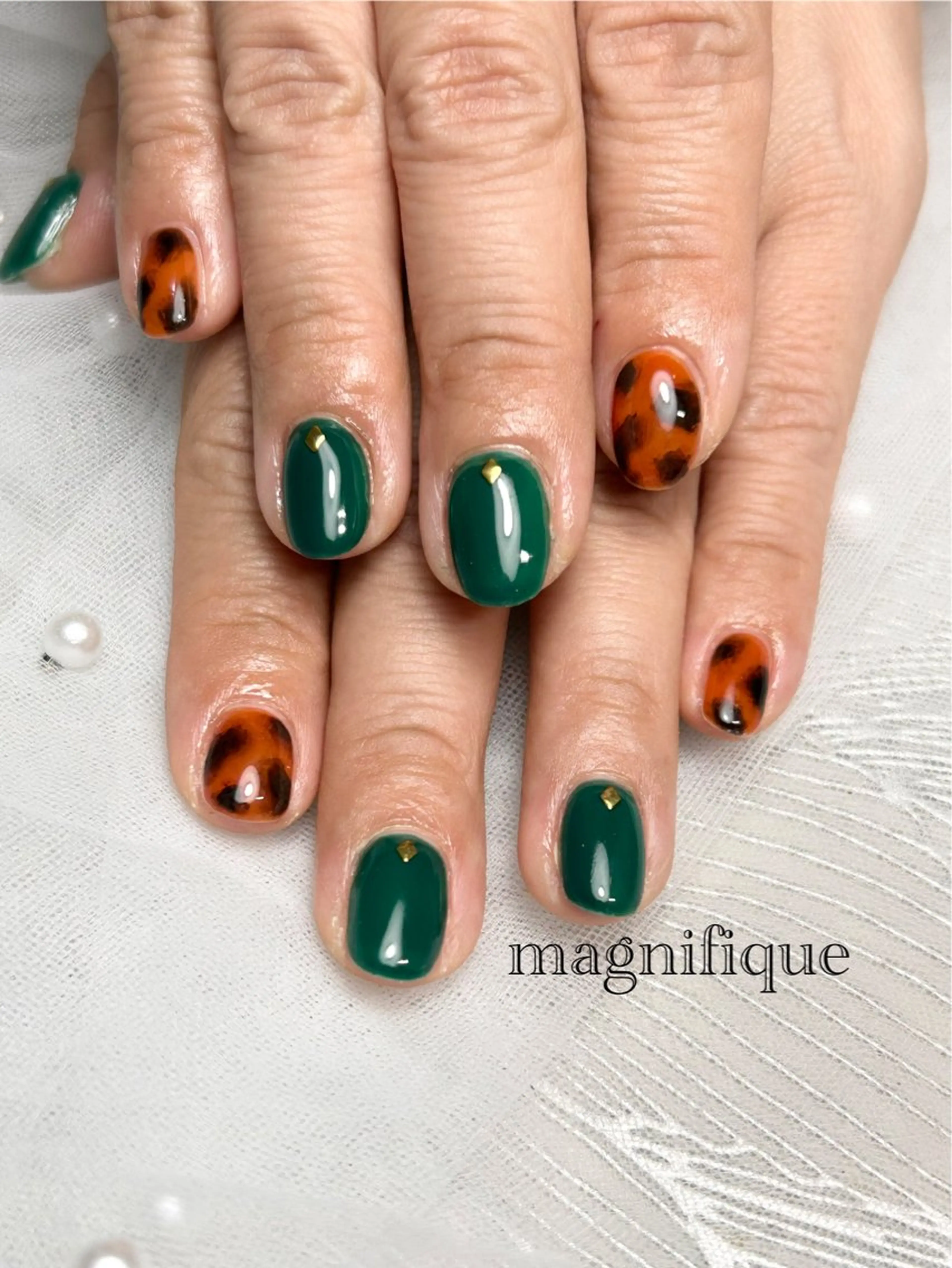 ネイル べっ甲ネイル ニュアンスネイル ハンドネイル プライベートサロン マニフィークのネイルデザイン