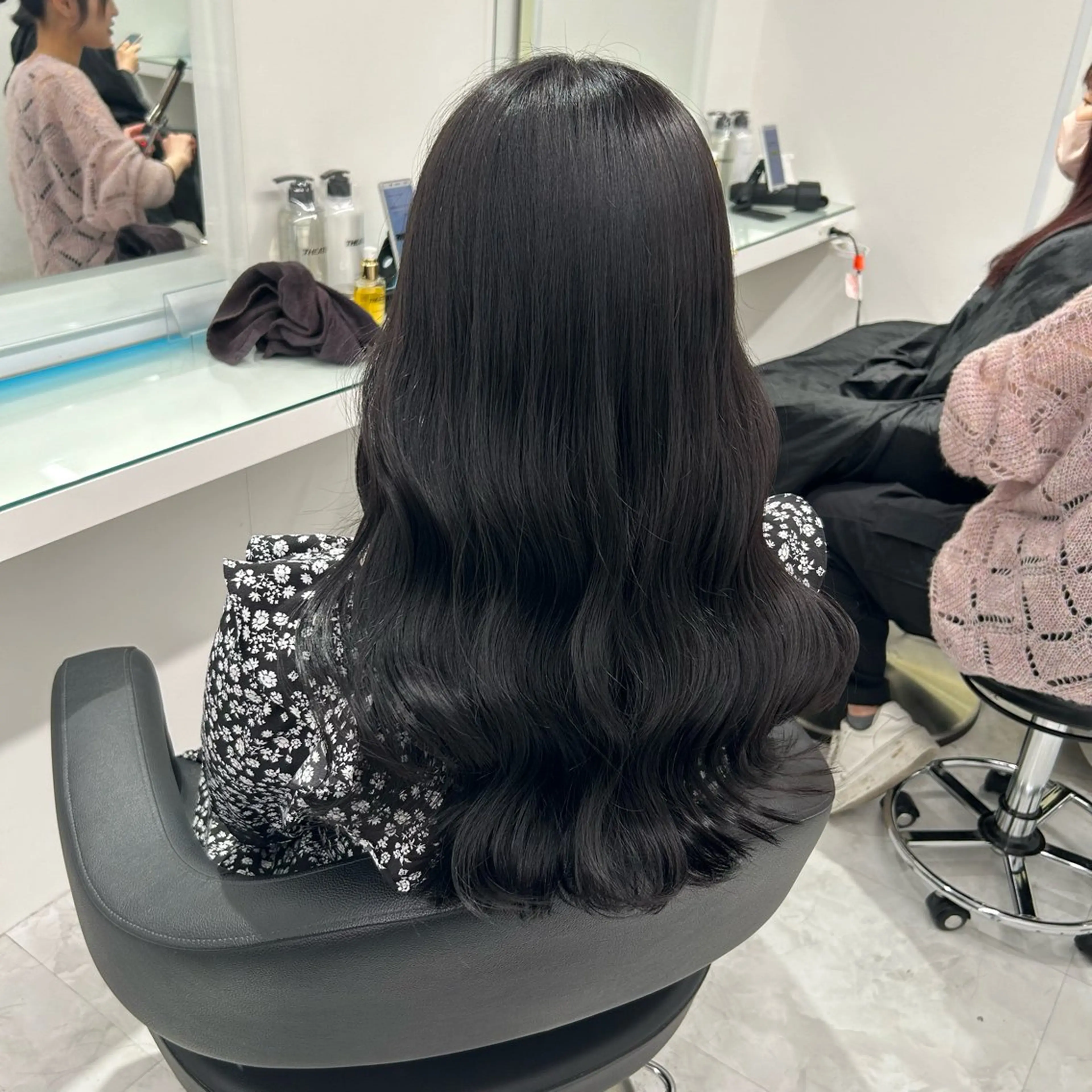 セミロング ヘアカラー 🤍大人っぽ韓国暗髪 🤍Asuka🤍のヘアスタイル