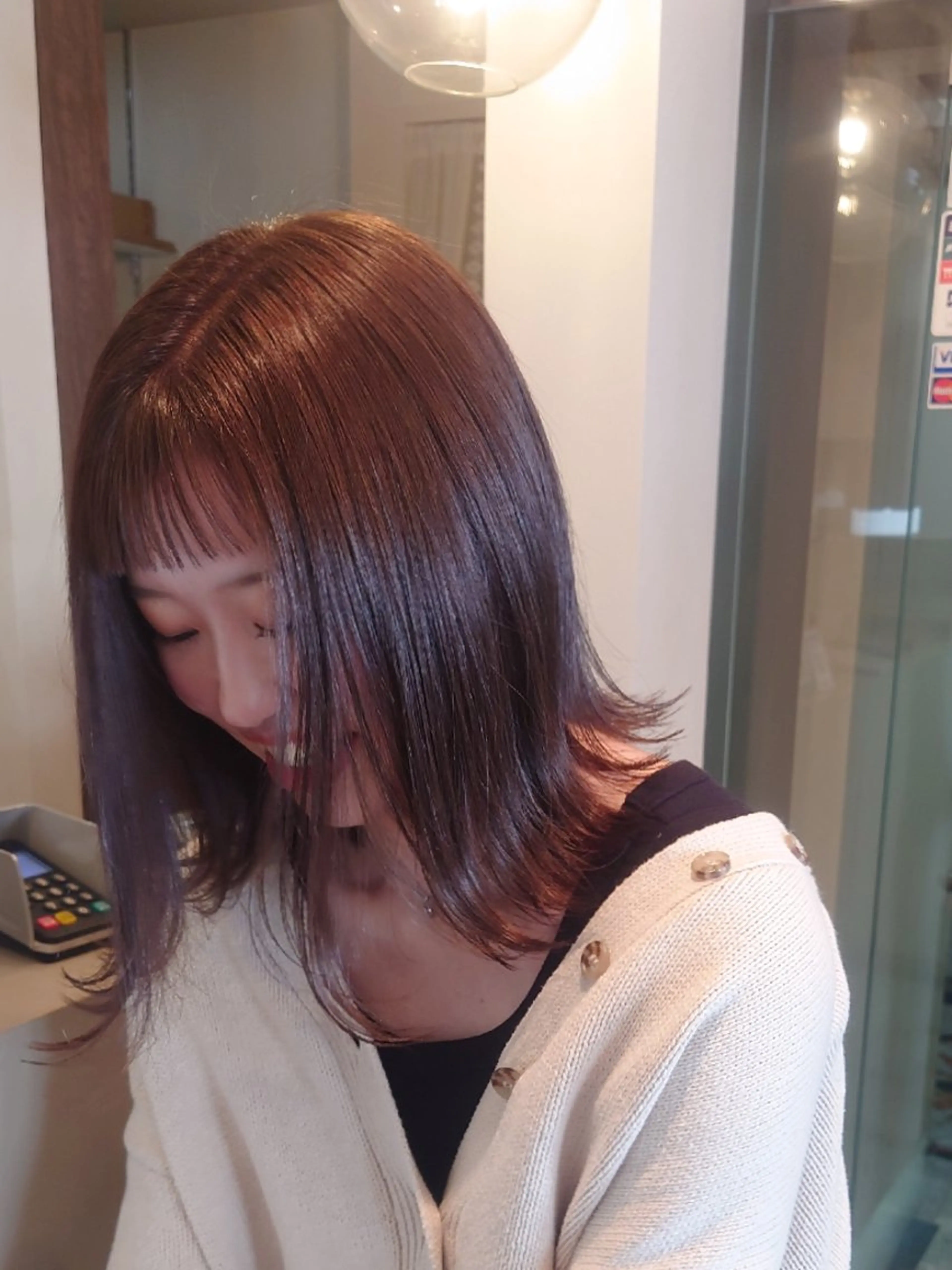 ミディアム カラー 外ハネヘア カット ヘアカラー aimée 神戸 オヤナギ　ユキ🦄のヘアスタイル