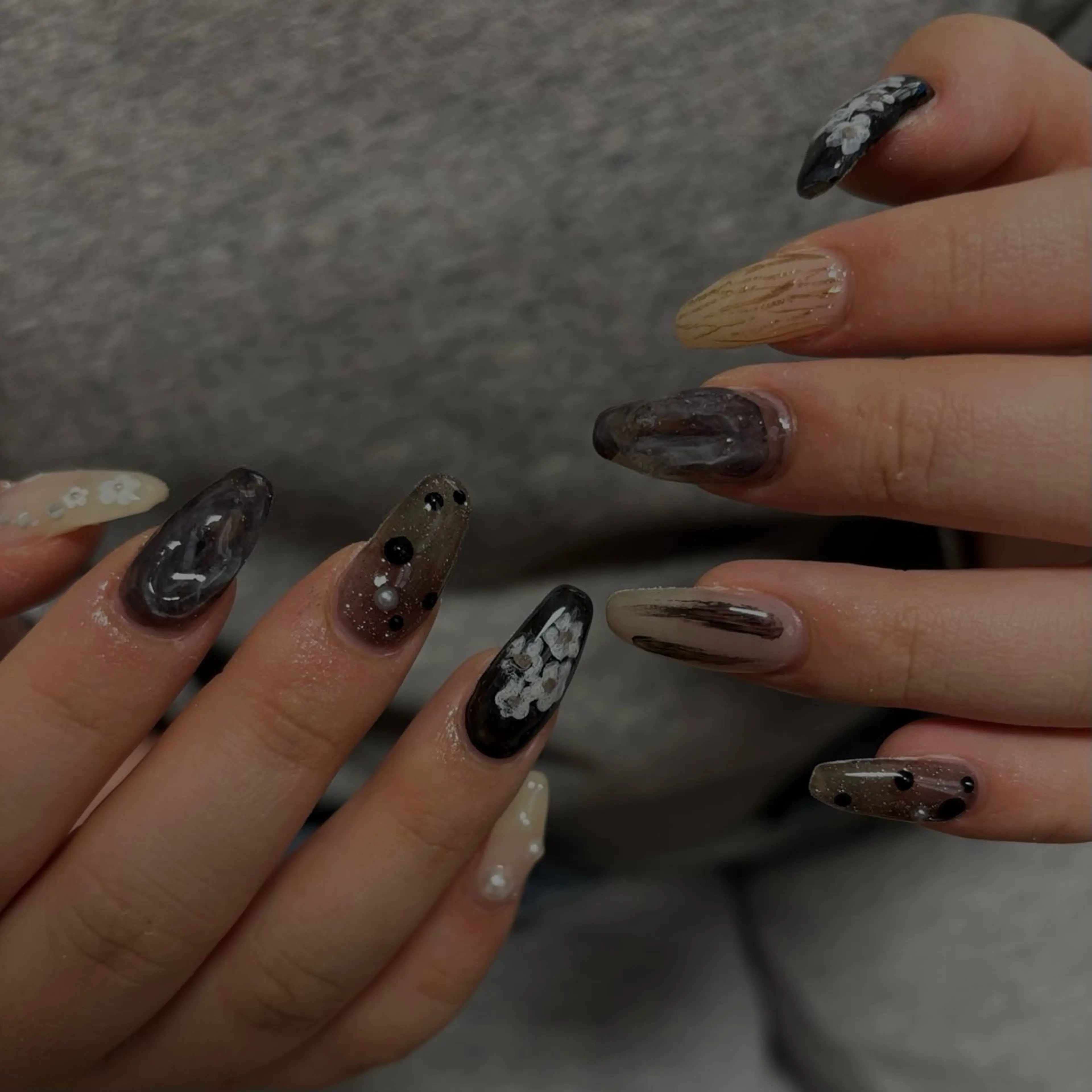 ネイル ハンドネイル 爪塗屋 さんのネイルデザイン