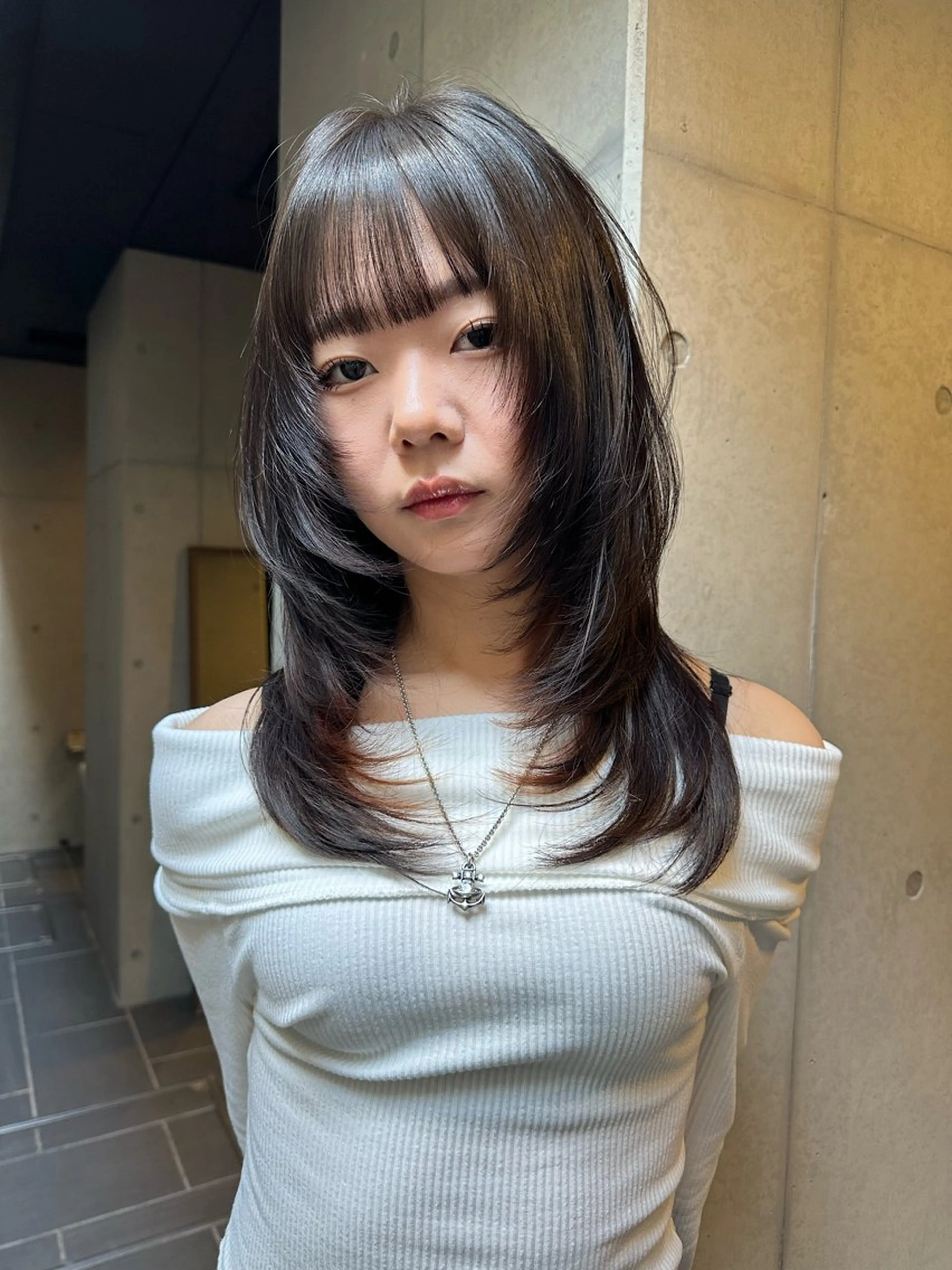 セミロング カラー 顔まわりレイヤー ハッシュカット 韓国風ヘア レイヤーカット カット ヘアカラー 似合わせウルフ/ レイヤー/山本祐輔のヘアスタイル