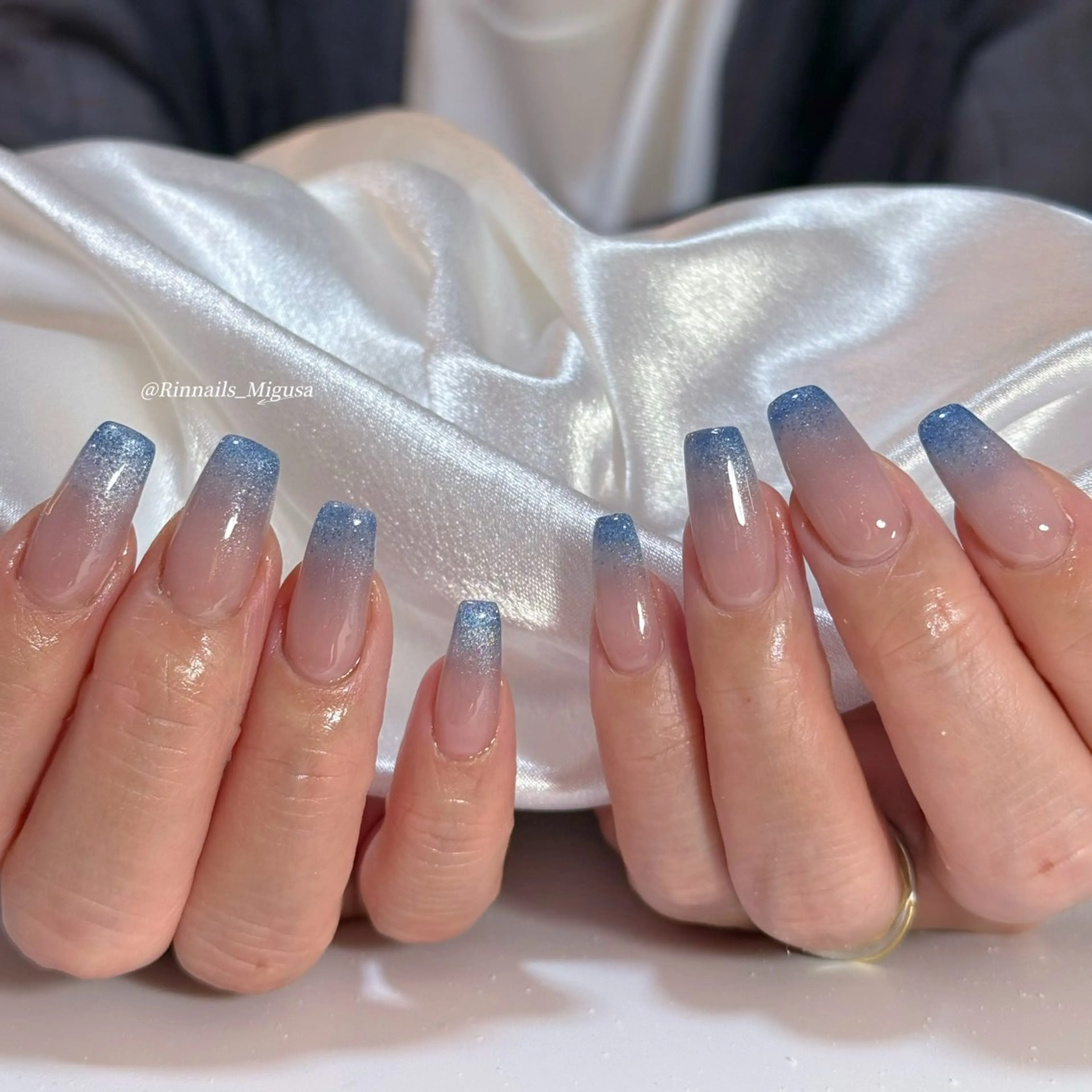 ミディアム 韓国風ヘア ハンドネイル RIN NAILS ᥫ᭡Migusaのネイルデザイン