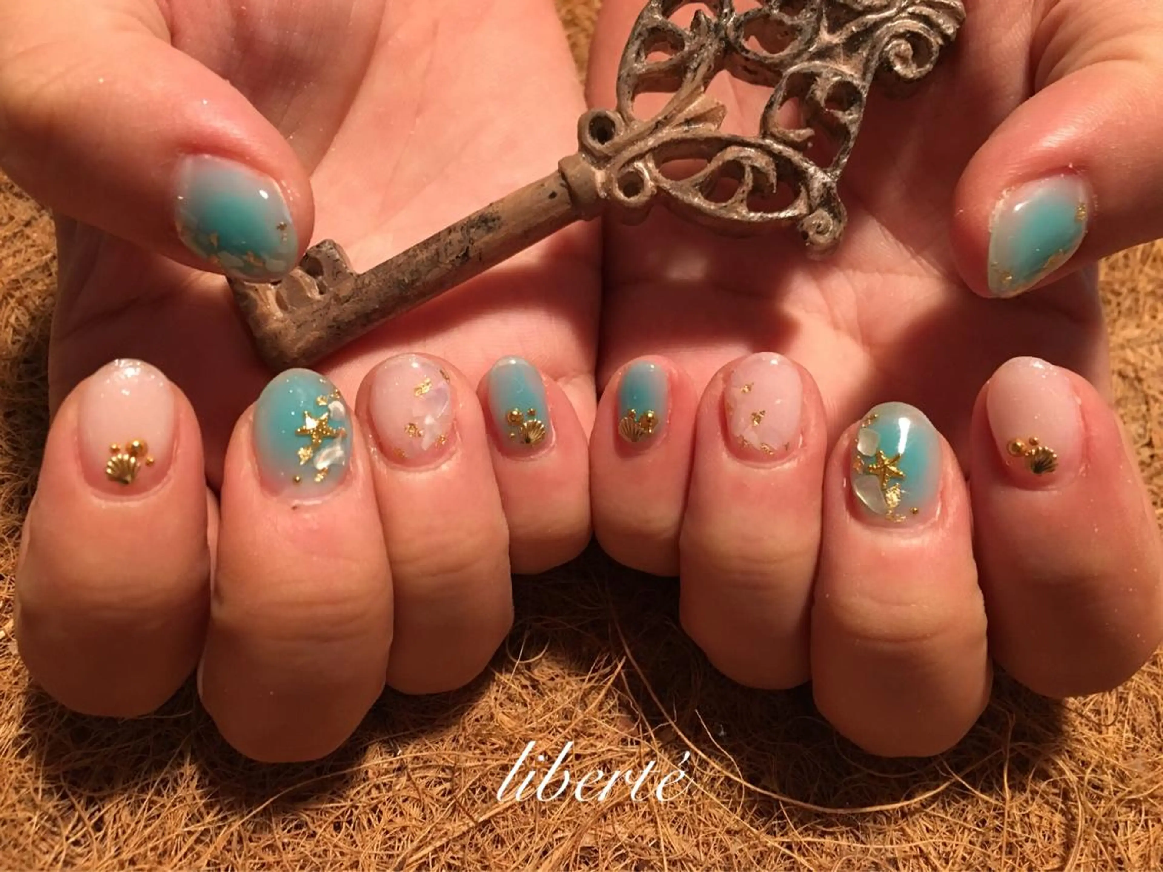 ネイル liberté (リベルテ)のネイルデザイン