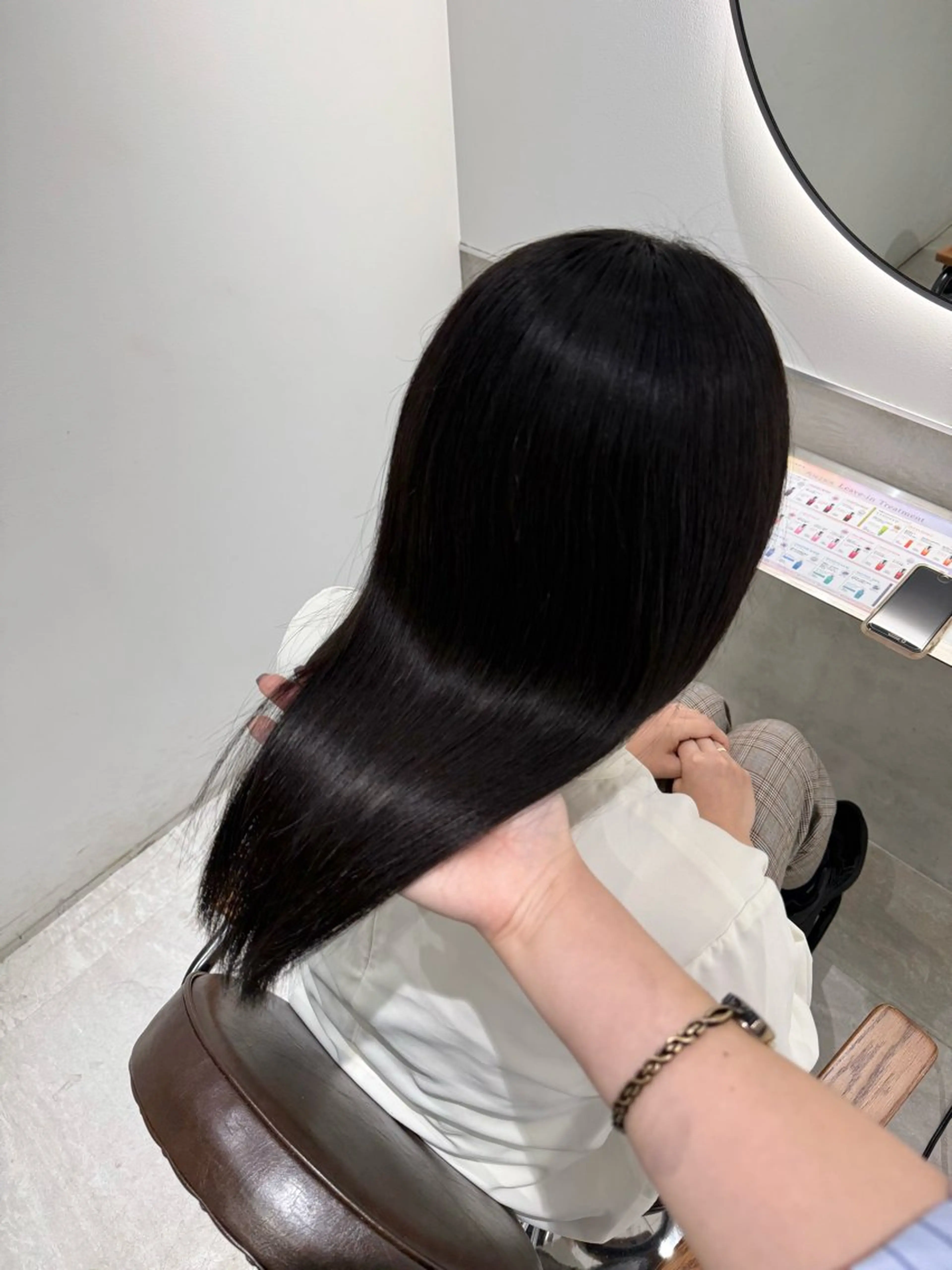 セミロング 髪質改善 トリートメント ヘアカラー トリートメント 艶髪カラー🫧 髪質改善🪽萩原のヘアスタイル