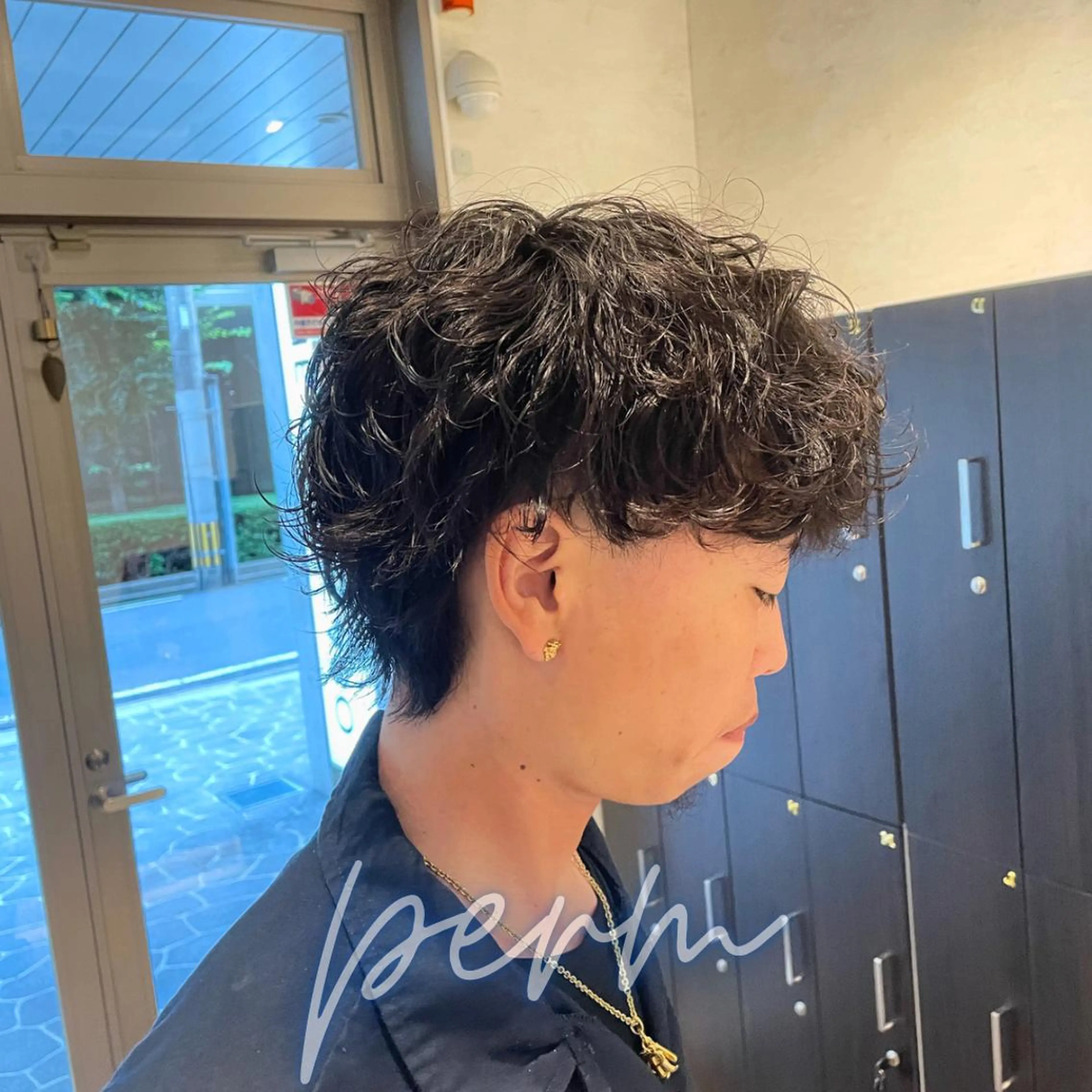 ミディアム ONE.STOP. LABOのヘアスタイル