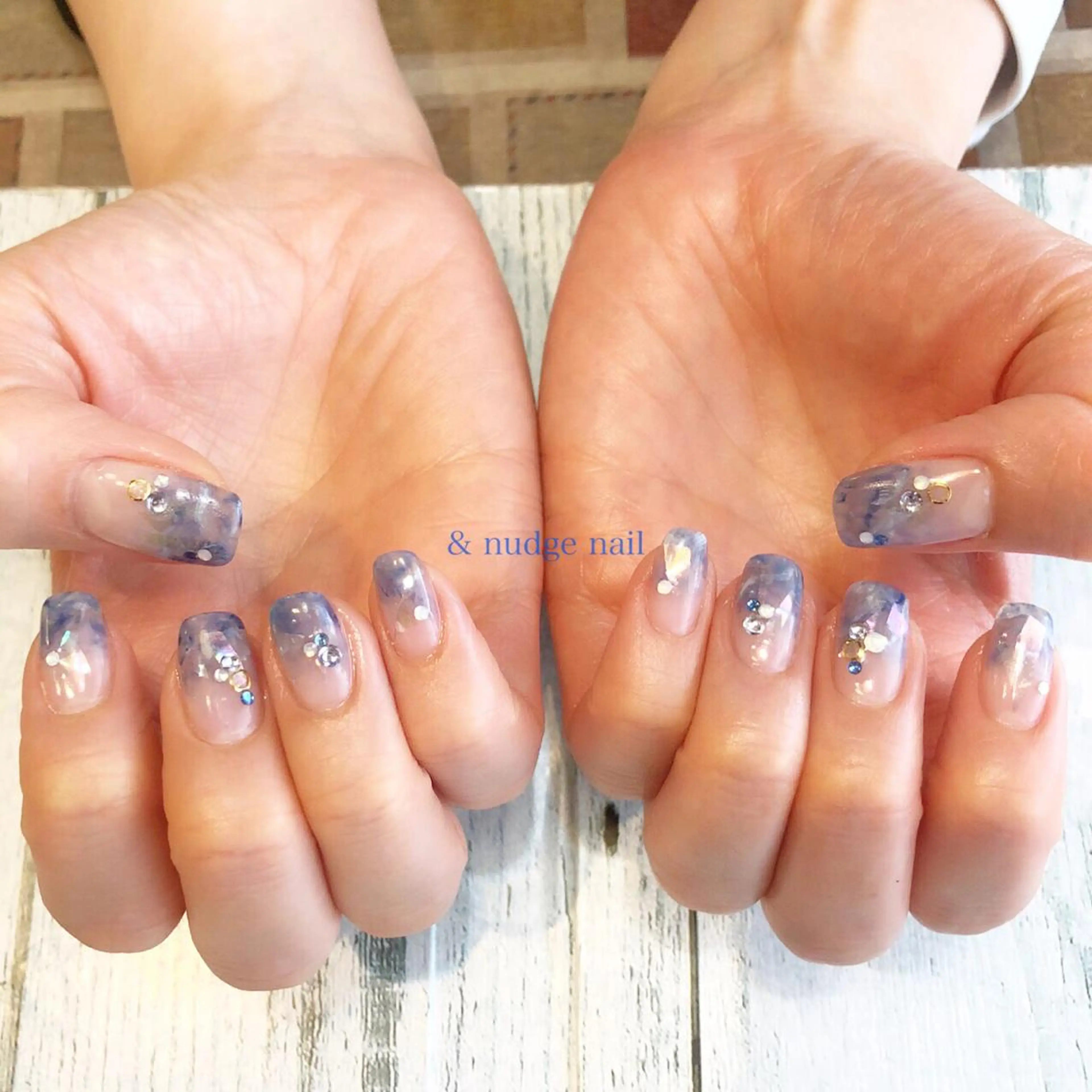 ネイル ハンドネイル & nudge nail所属・&nudgenail 本多のネイルデザイン