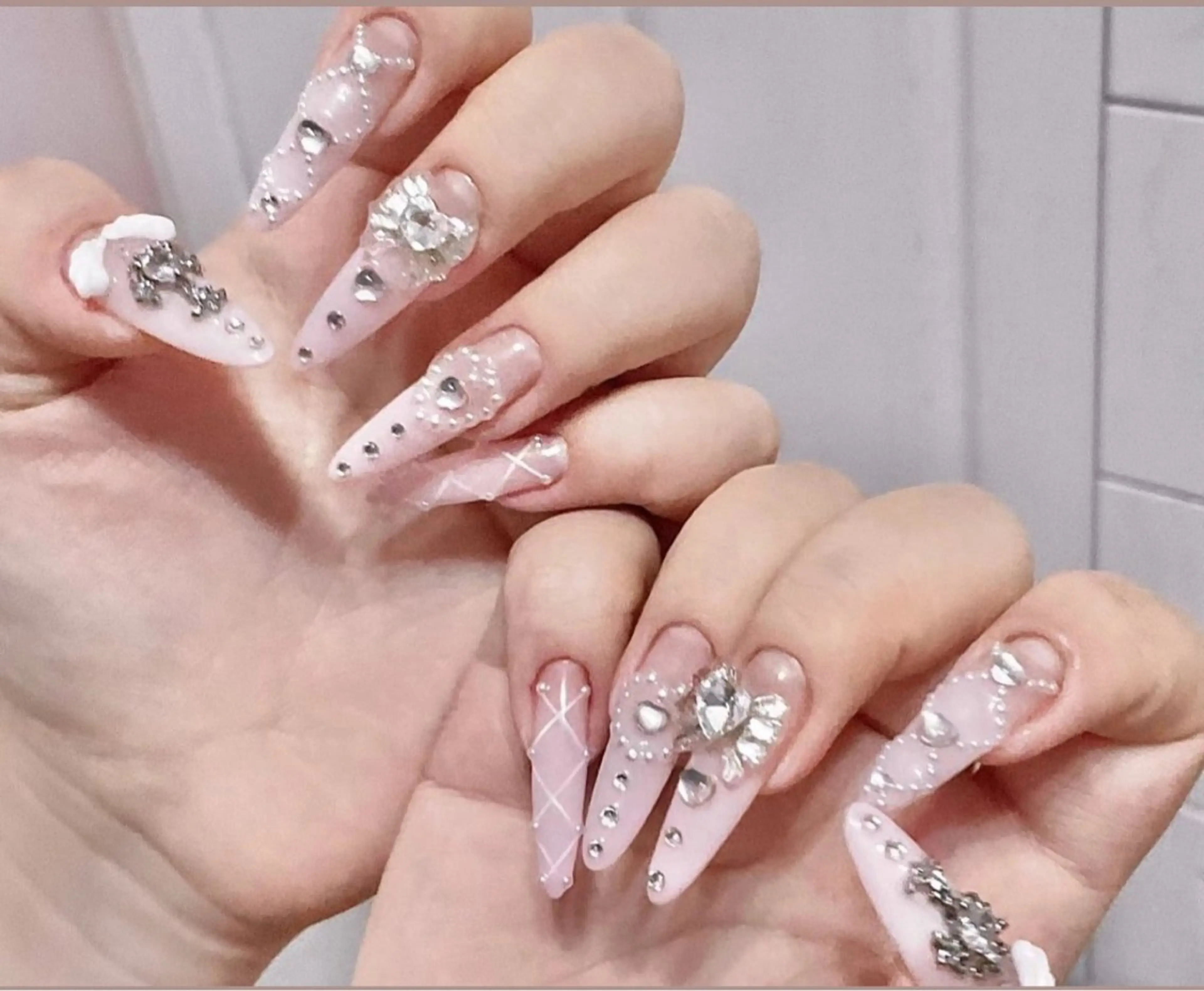ネイル アートネイル オーロラネイル チークネイル フレンチネイル ガラスフレンチ 🎀🎀YooLi Nail Salonのネイルデザイン