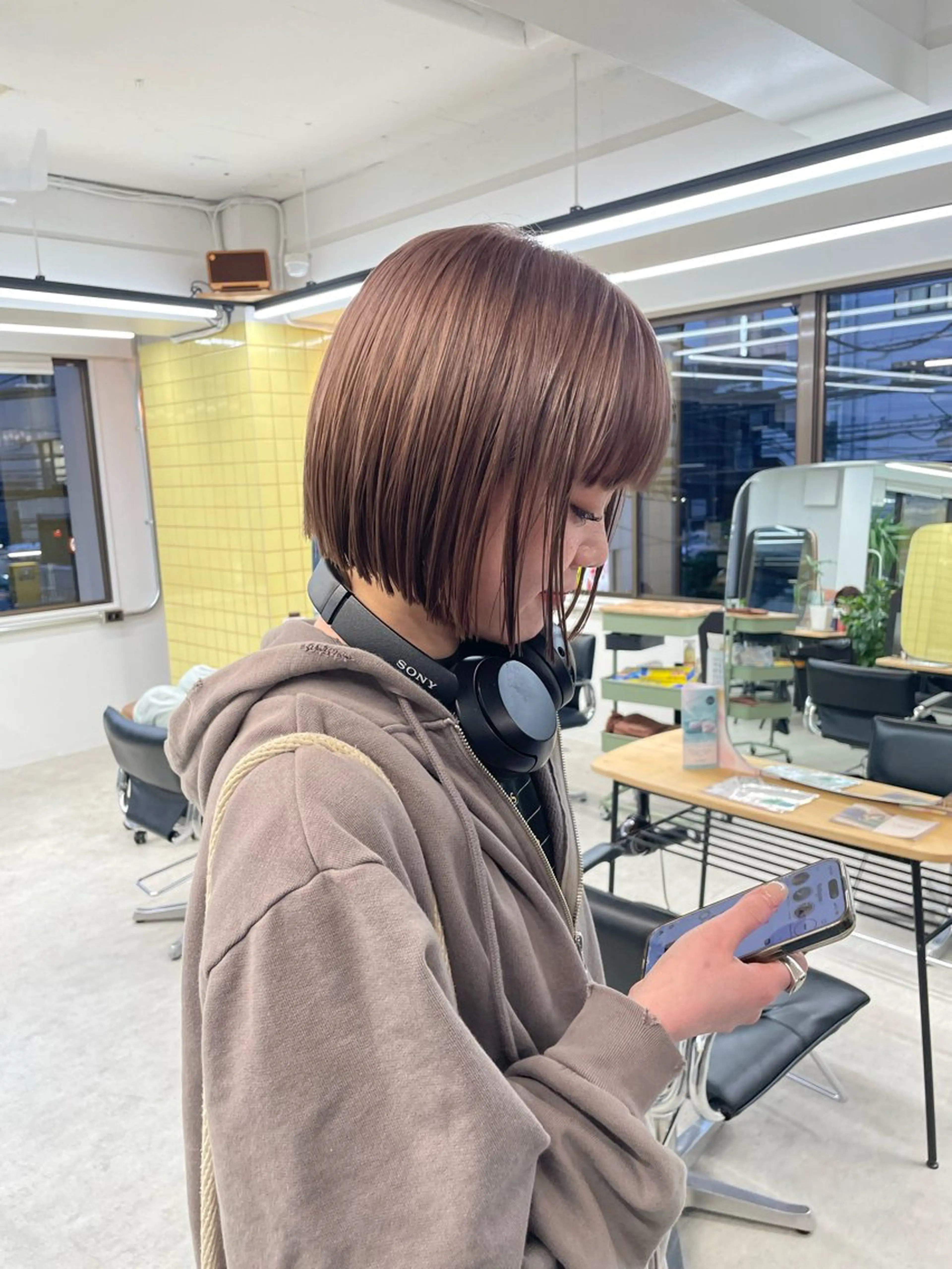 ミディアム 菅野 亮乙のヘアスタイル