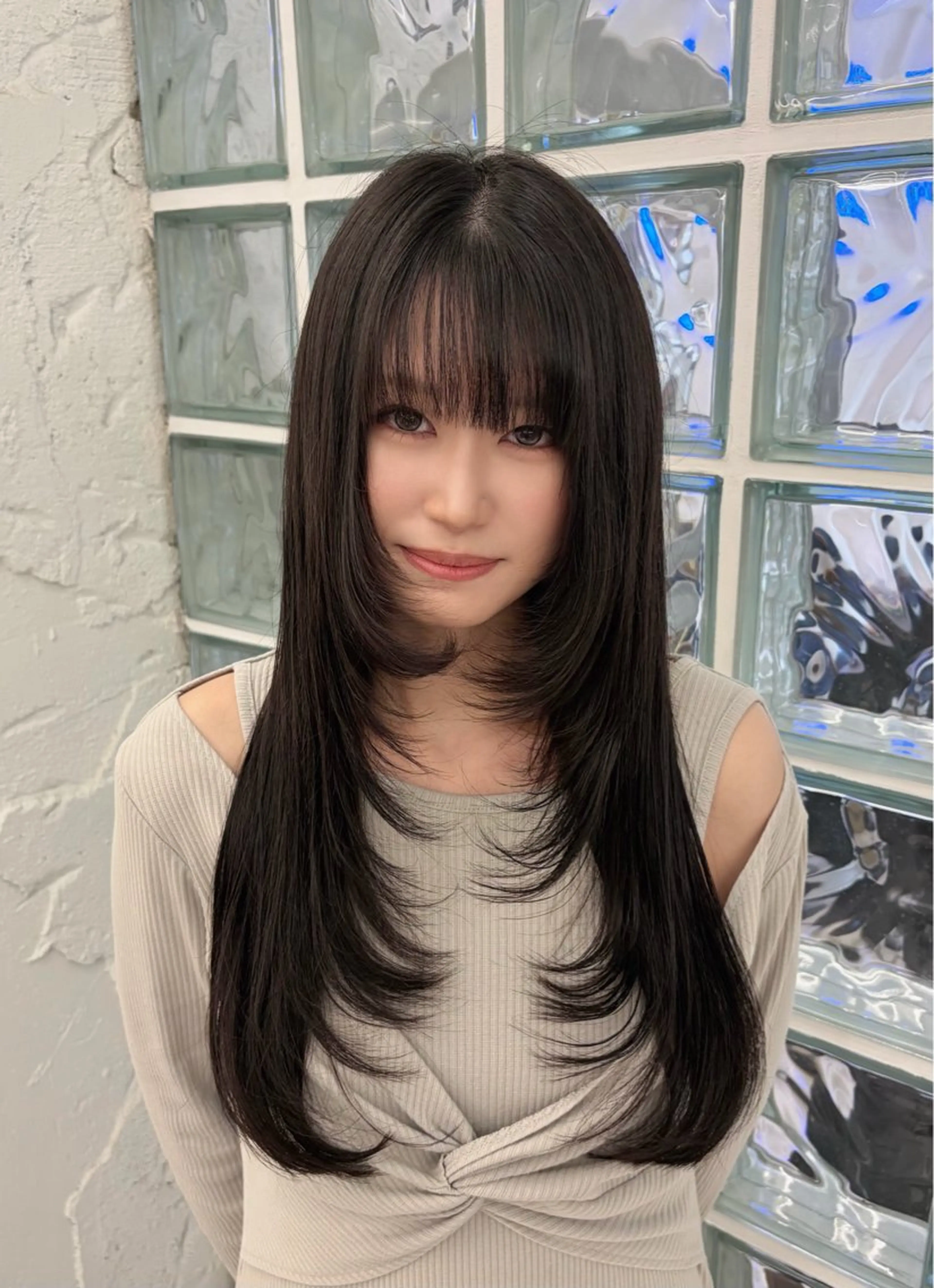 ロング エクステ レイヤーカット エクステ 三尾 樺緒のヘアスタイル