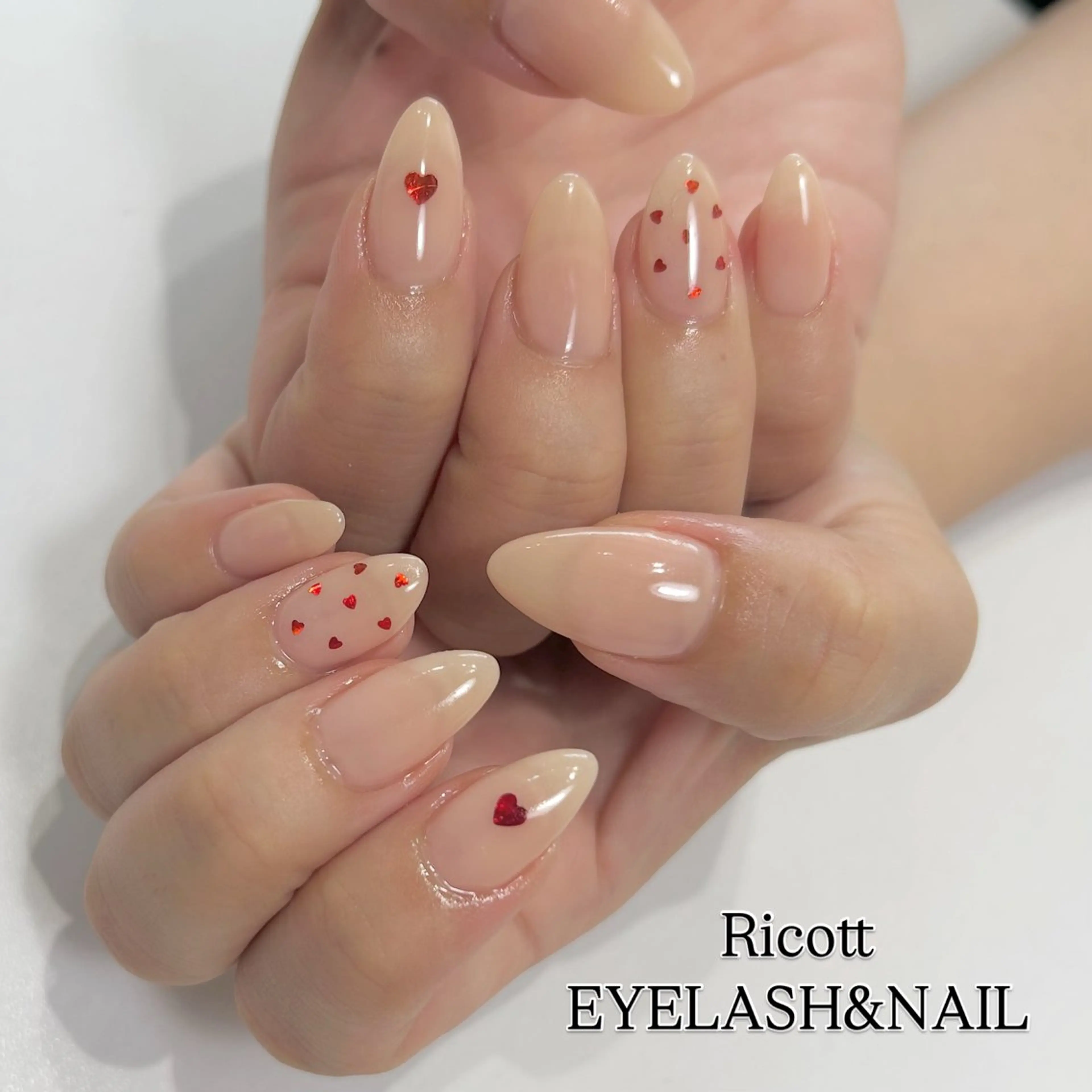 ネイル RicottEYELASH&NAIL所属・下城 葵のネイルデザイン