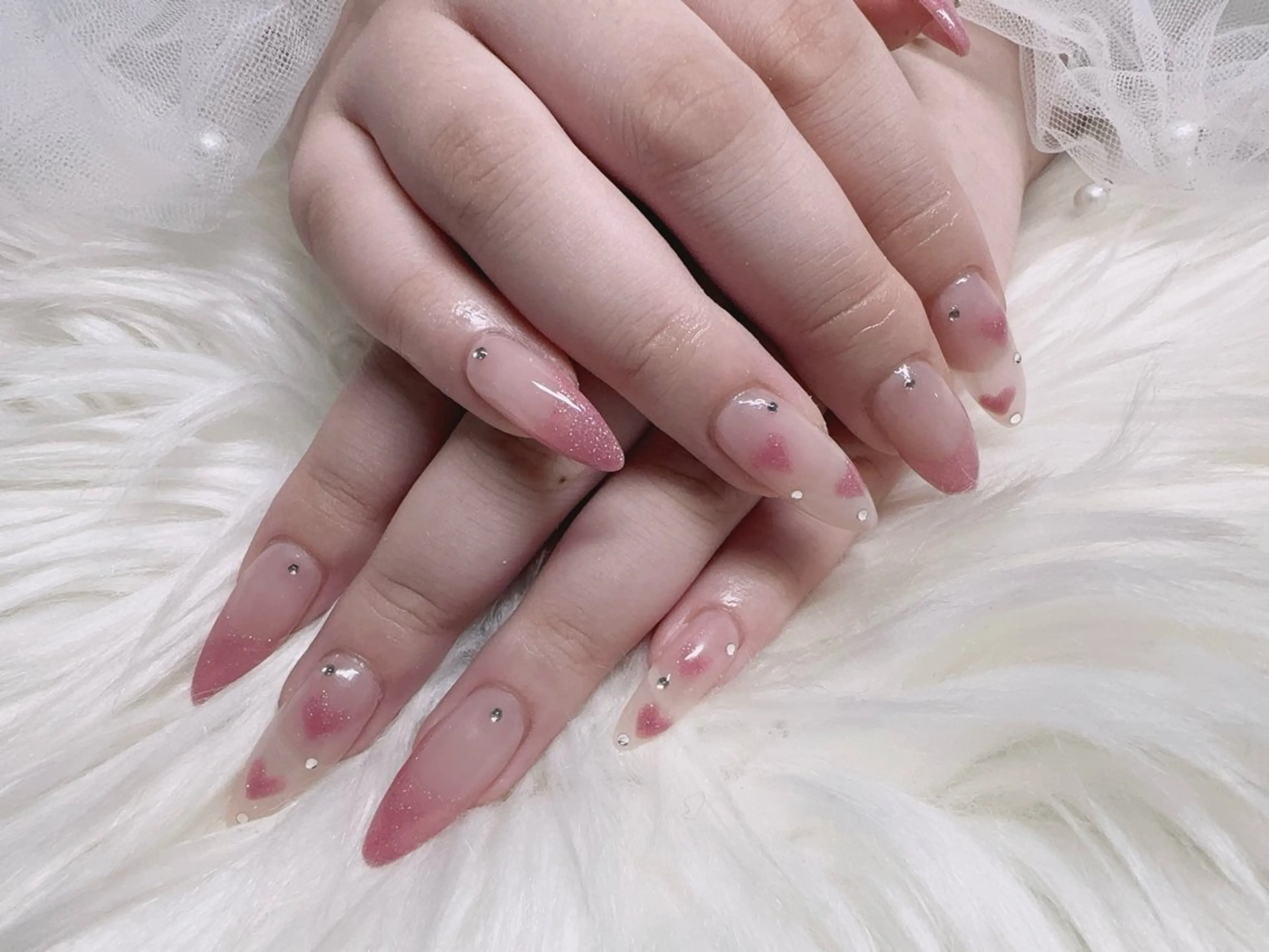 ネイル &ME ネイルサロンのネイルデザイン