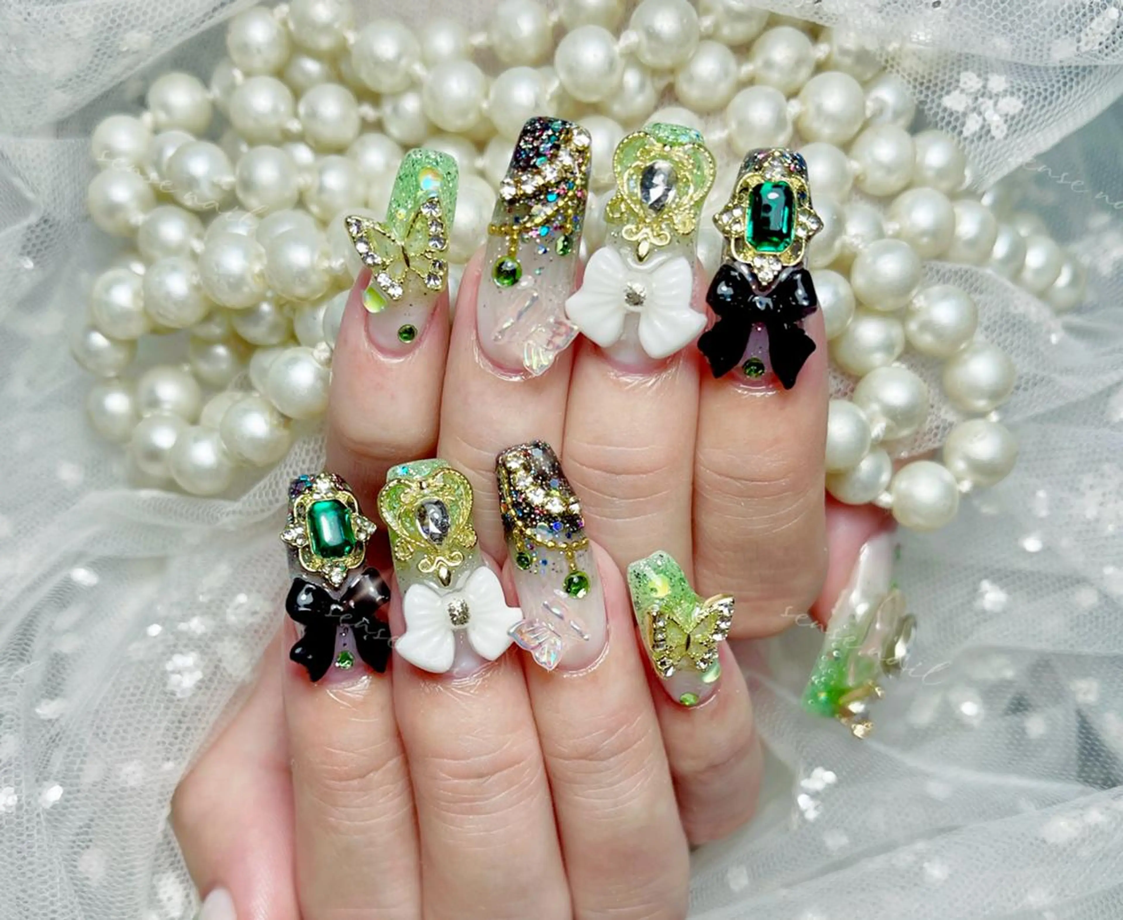 🐣🐣スカルプ長さだし+持込デザイン🐣🐣時間内店内パーツ、シール、ストーン全てやり放題🐣ゴテゴテok！17980の写真