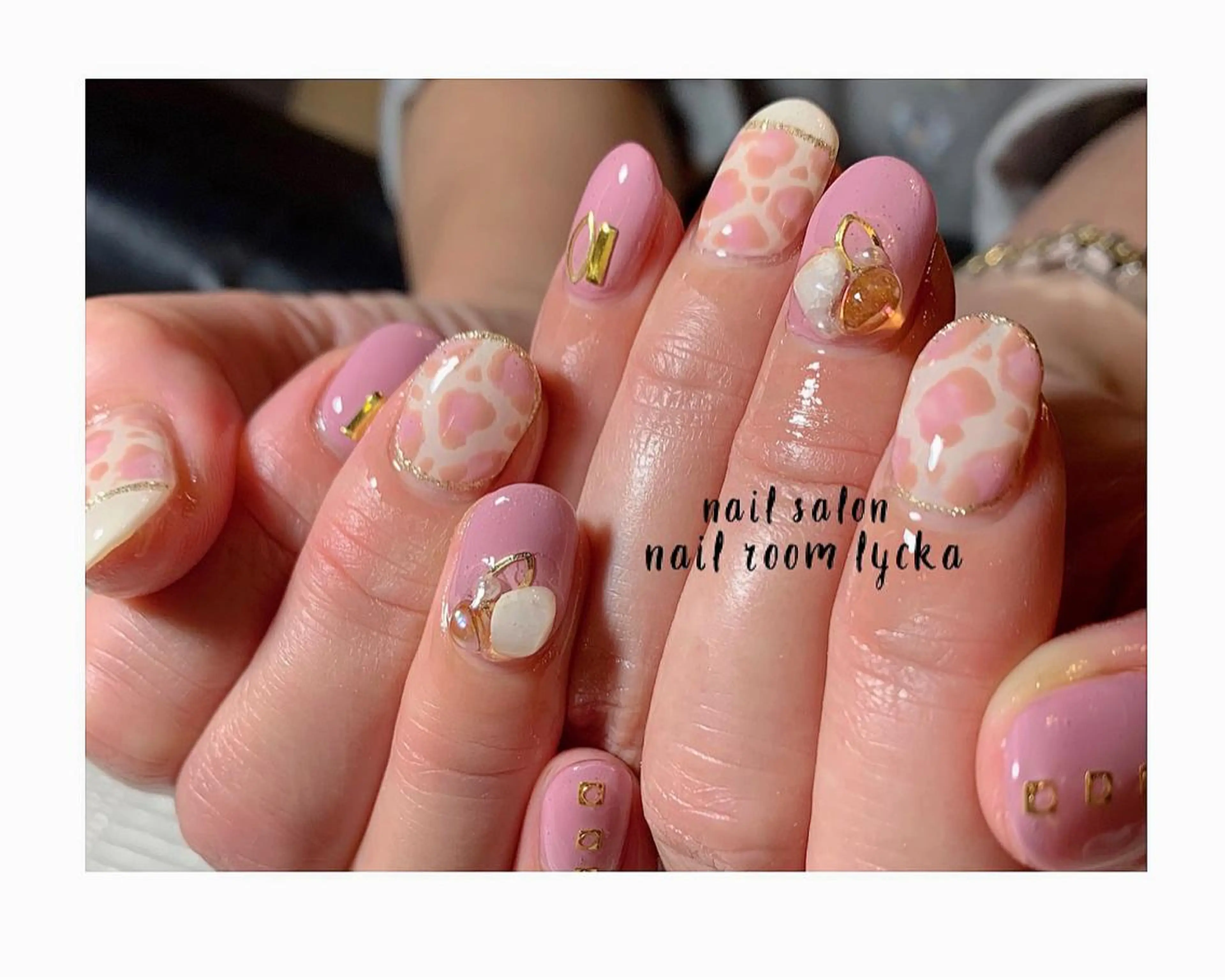 ネイル ﾈｲﾙﾙｰﾑﾘｯｶ 𝐦𝐚𝐲𝐮のネイルデザイン